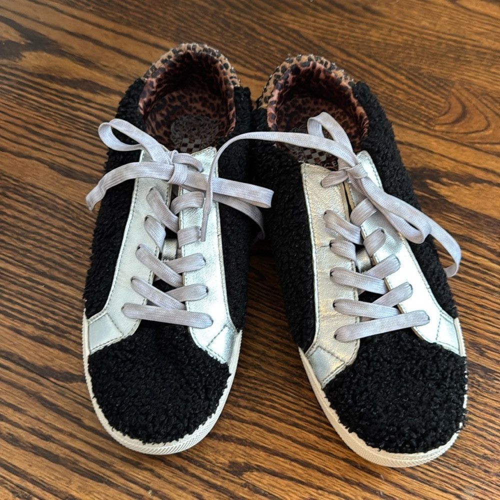 Vince Camuto Vince Camuto Milzy faux shearling silver trim, studded anim Size US 7.5 / IT 37.5 - 3 Thumbnail