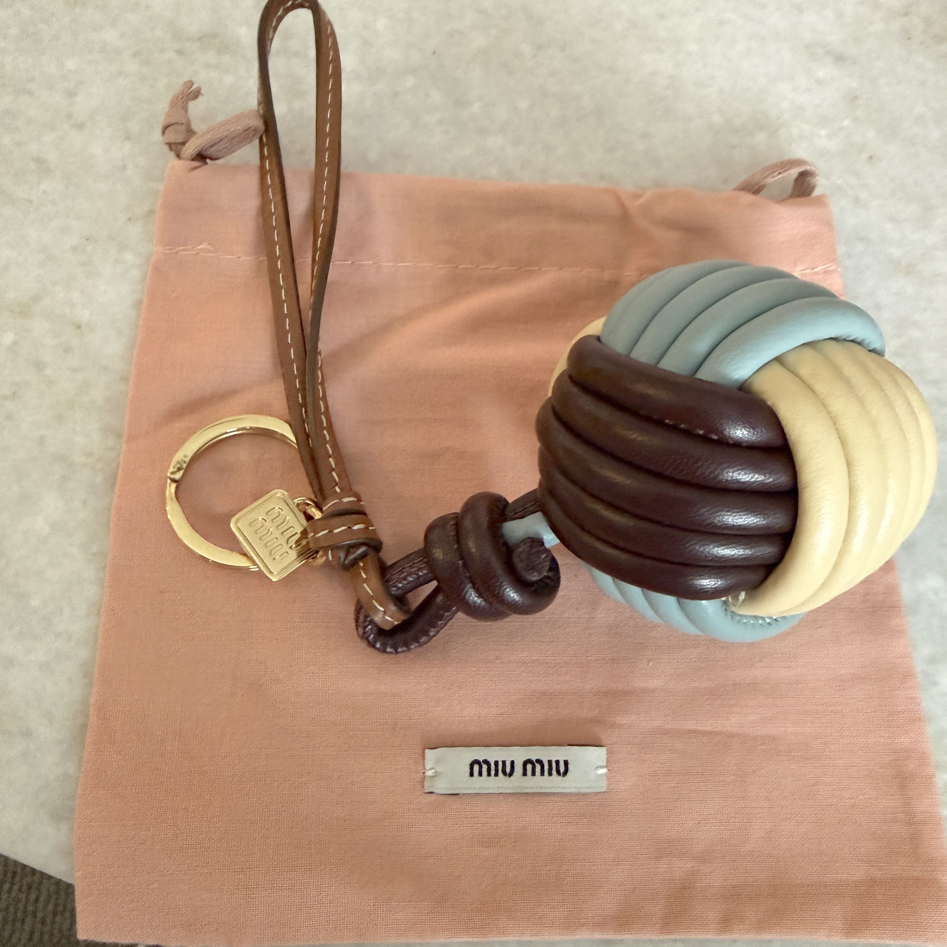 Miu Miu Miu Miu Bag Charm 5TL534 Knot Detail Leather Keychain Trick Size ONE SIZE - 5 Thumbnail