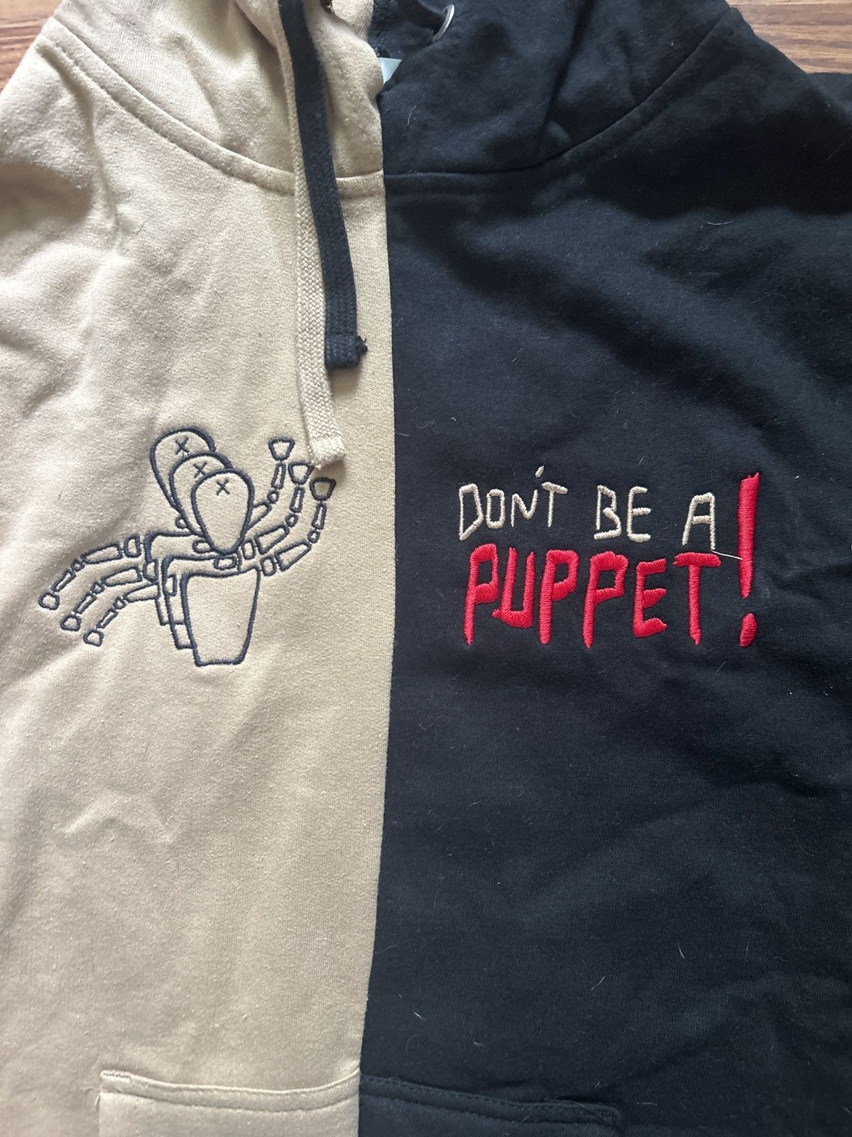 Other Unxpectd Split Hoodie “Don’t Be A Puppet!” Size US M / EU 48-50 / 2 - 3 Thumbnail
