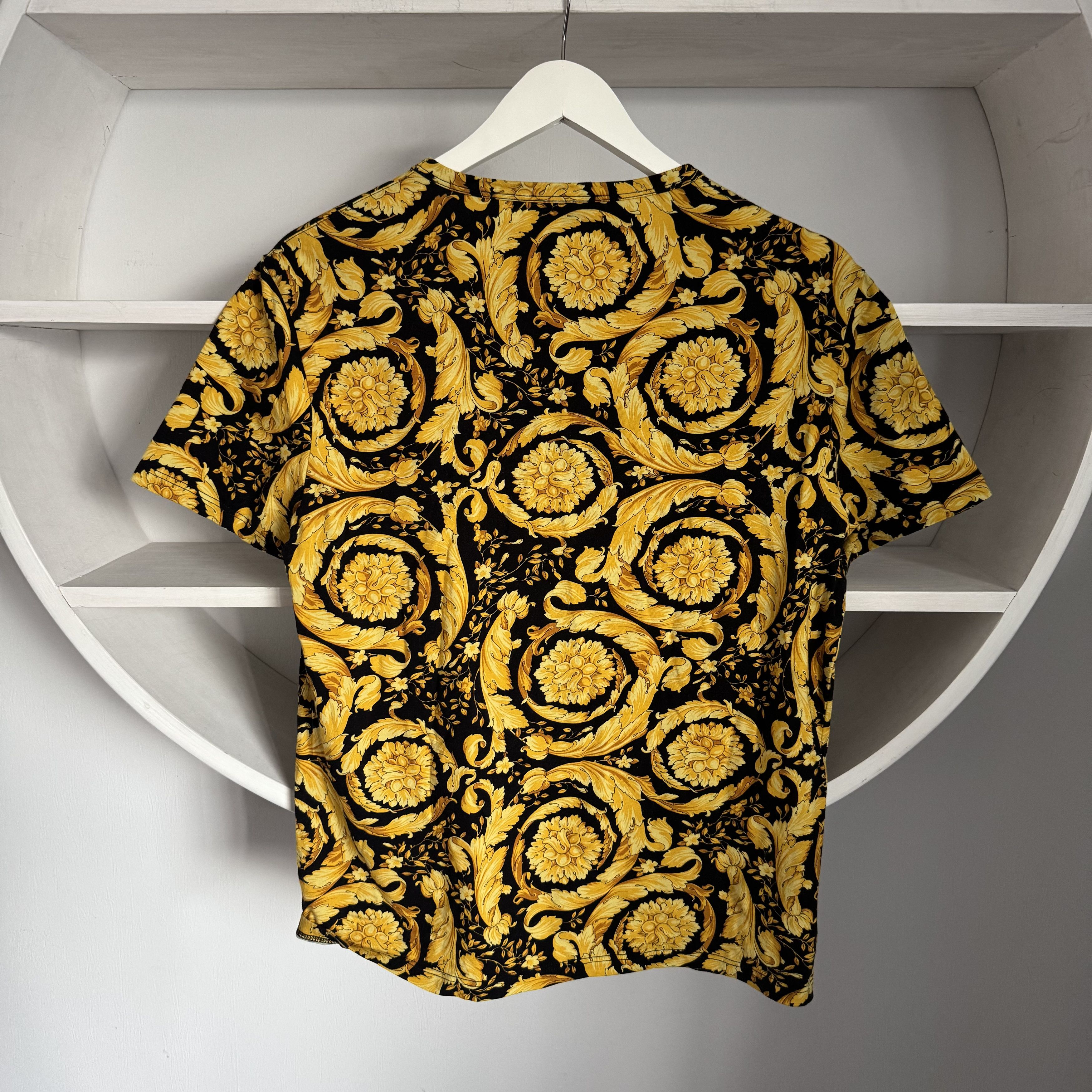 Versace Men's VERSACE Authentic T-shirt Cotton Top Size 4 / S Size US S / EU 44-46 / 1 - 3 Thumbnail