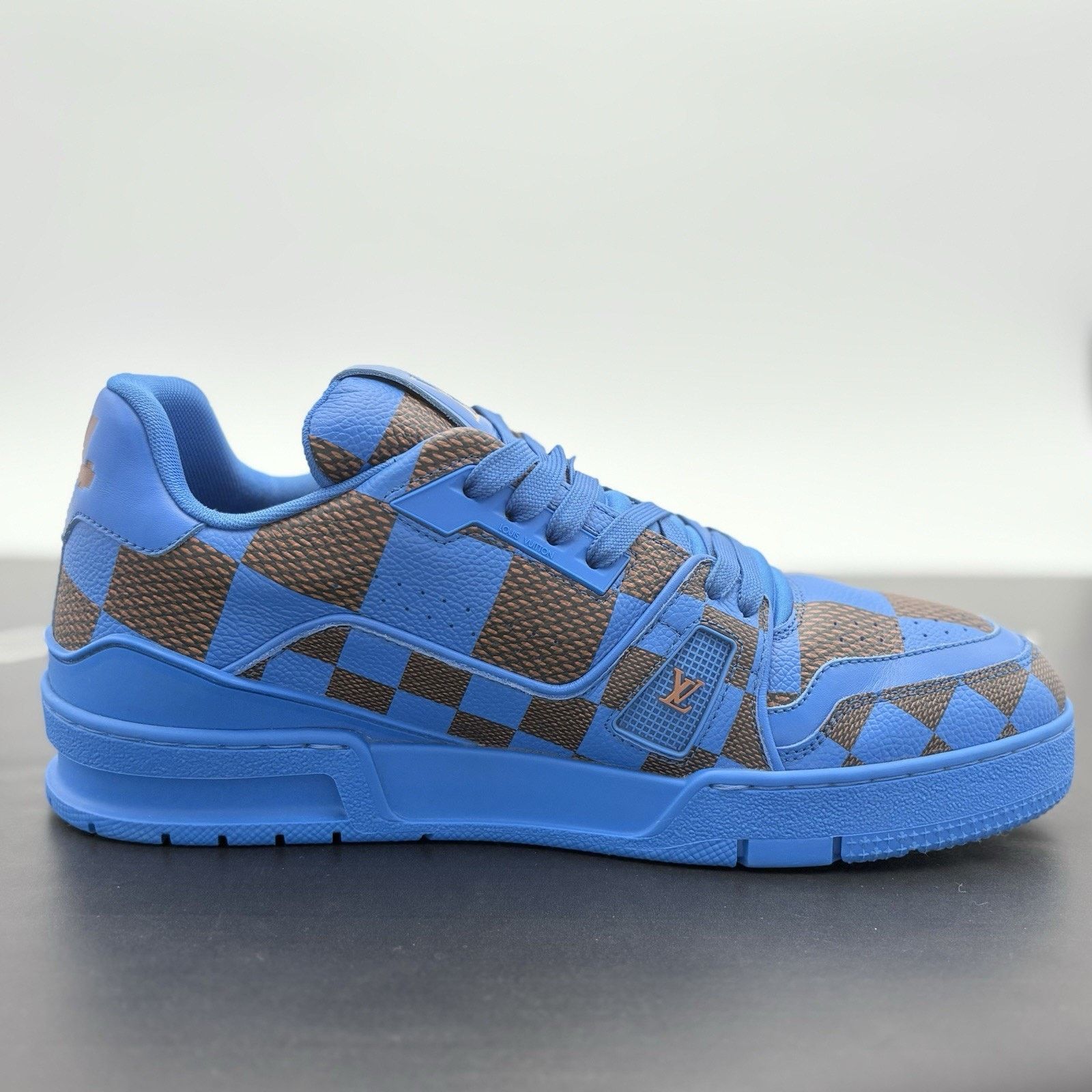 Louis Vuitton 8.5-9 US Louis Vuitton Trainer ' Blue Brown Checker ' CLEAN! Size US 9 / EU 42 - 10 Thumbnail