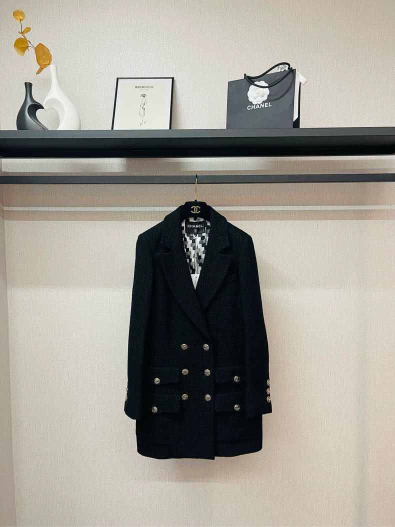 Chanel Chanel Black Boucle Logo Button Blazer- DMC Size US M / EU 48-50 / 2 - 1 Thumbnail