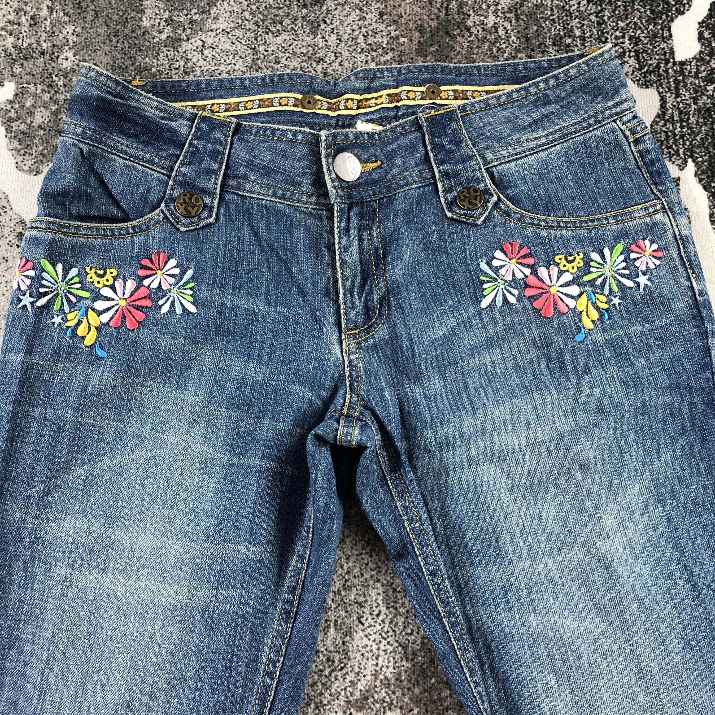 Quiksilver Roxy Jeans BLue Flare Denim KJ1279 Size 30" / US 8 / IT 44 - 3 Thumbnail