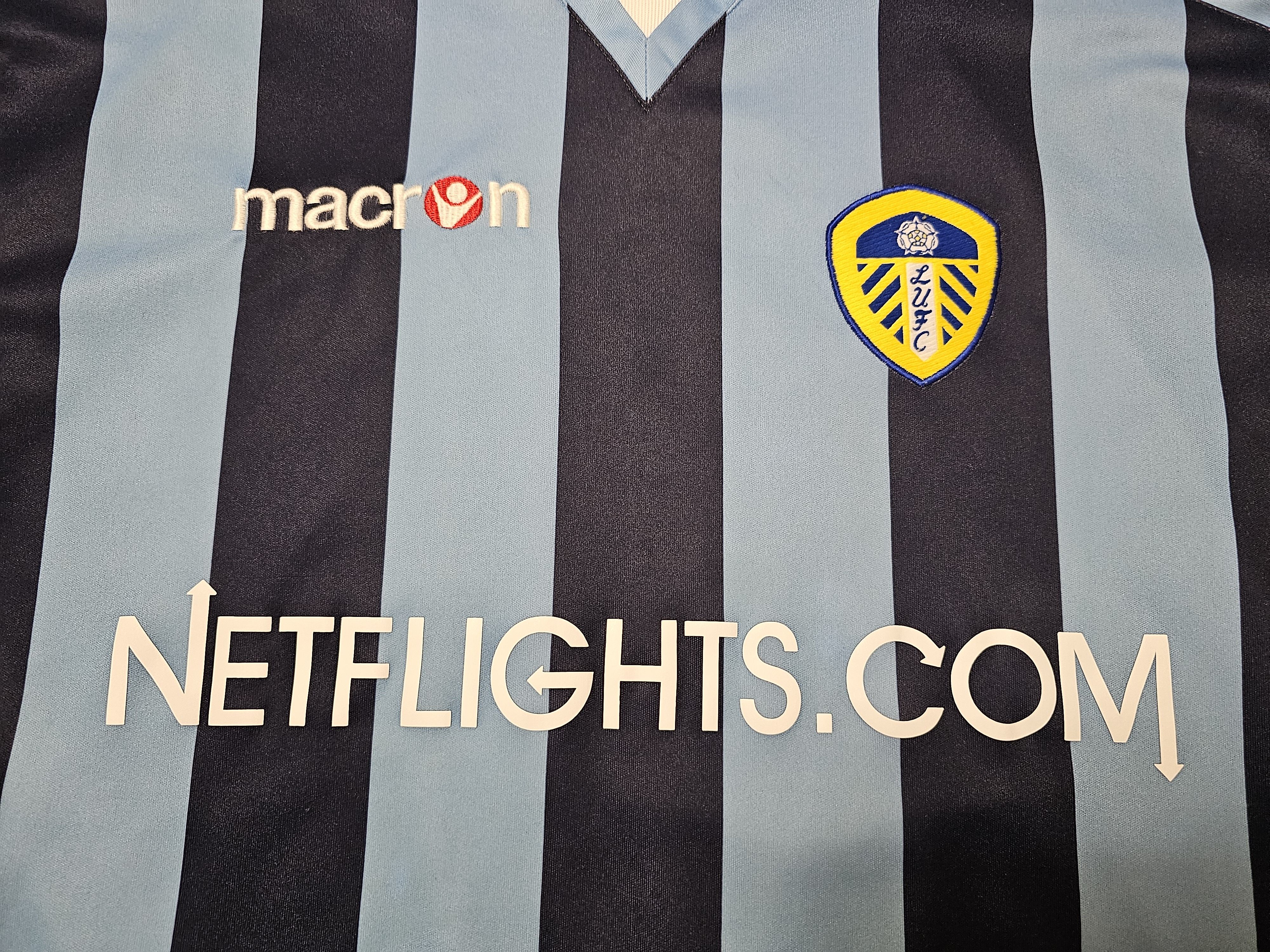 Vintage LEEDS UNITED 2008 2009 AWAY FOOTBALL SHIRT SOCCER JERSEY Size US XL / EU 56 / 4 - 3 Thumbnail