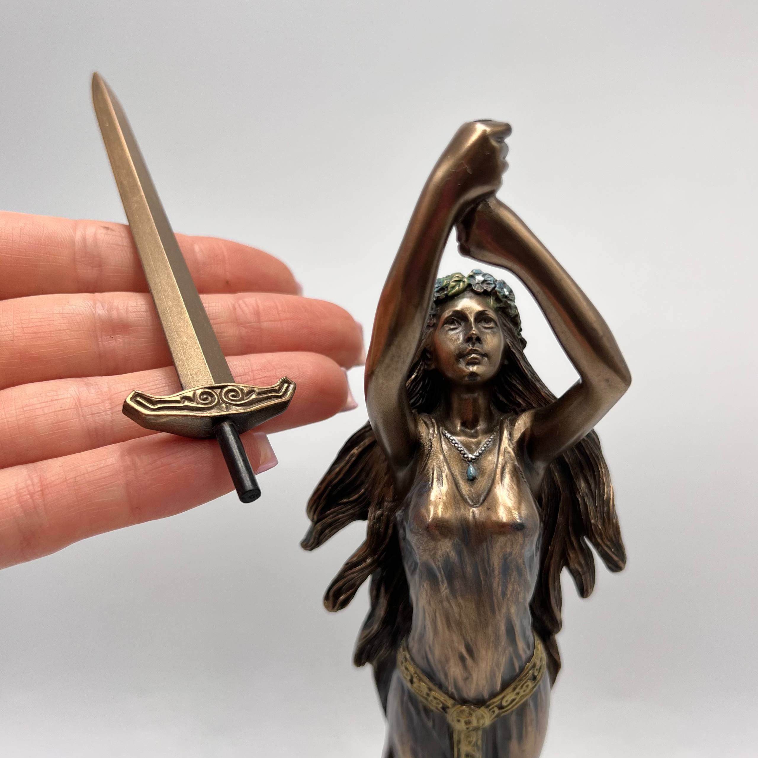 Other Lady of the Lake Excalibur Bronze Polystone Figurine 33cm Size ONE SIZE - 5 Thumbnail