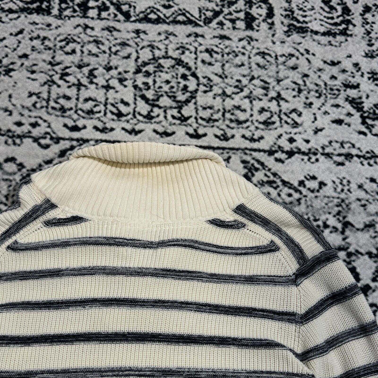 Vintage Vintage Dobber Unisex White Gray Striped Turtleneck Size XL Size US XL / EU 56 / 4 - 11 Thumbnail