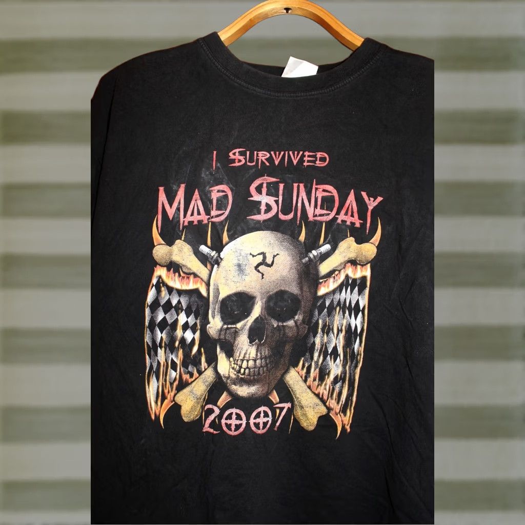 Vintage Vintage June 3rd 2007 I survived Mad Sunday T-Shirt L Black Unbranded Rock Mens Size US L / EU 52-54 / 3 - 1 Thumbnail