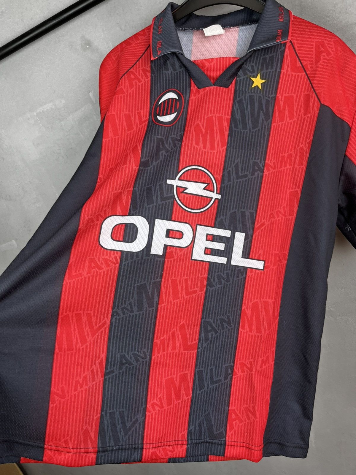Vintage 90s MALDINI 3 OPEL MILAN FOOTBALL TEE SHIRT Y2k RETRO JERSEY Size US XL / EU 56 / 4 - 8 Thumbnail