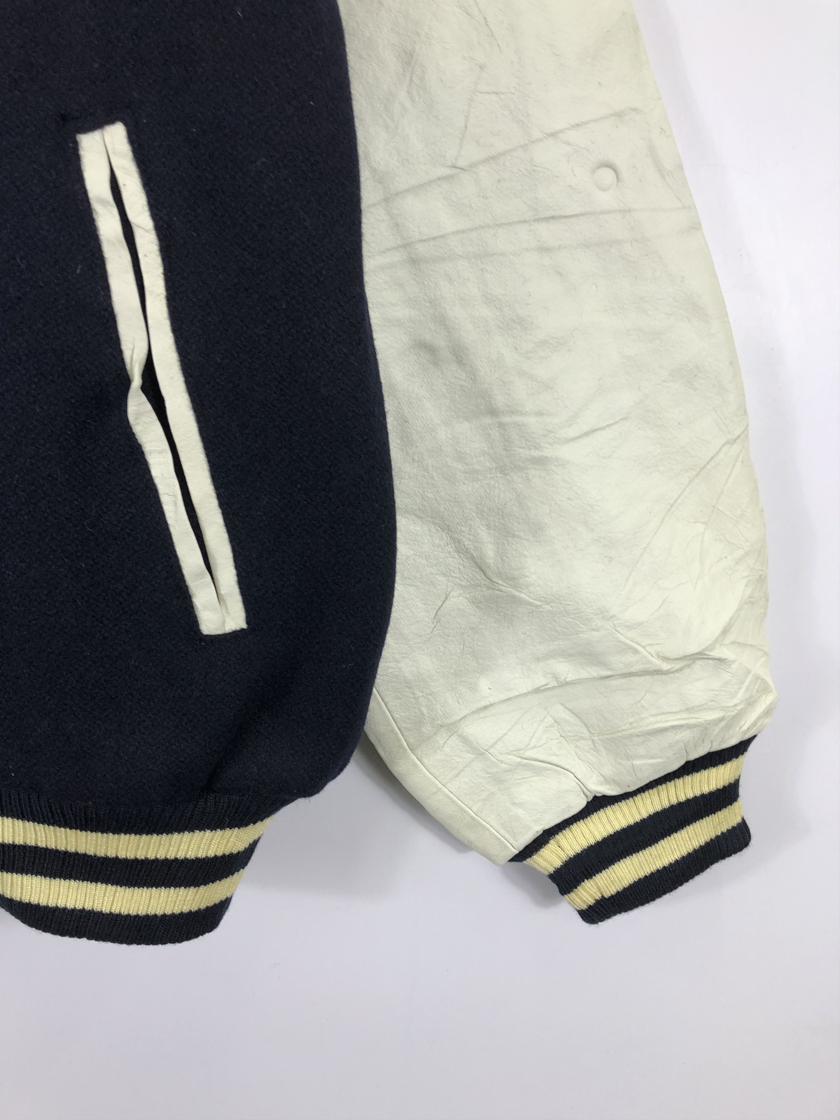 Vintage Vintage 90s Thinsulate Japan Varsity Leather Sleeve V0223 Size US L / EU 52-54 / 3 - 5 Thumbnail