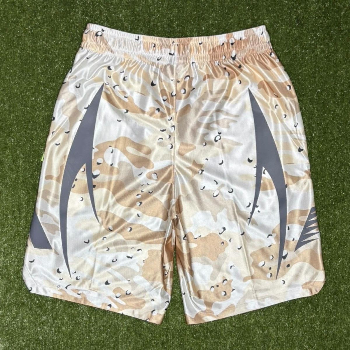 HELLSTAR Hellstar Adidas Desert Camo Shorts Size US 32 / EU 48 - 3 Thumbnail