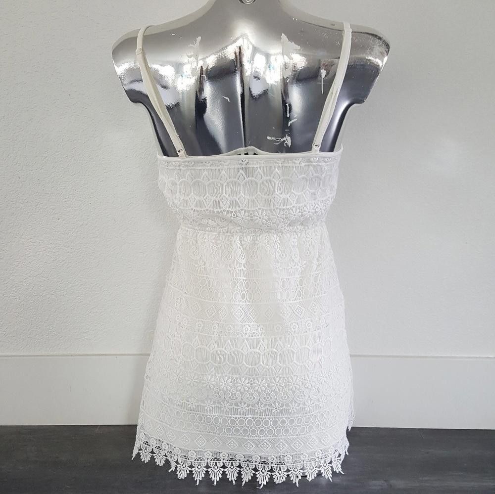 Divided White Embroidered Divided Mini Size S / US 4 / IT 40 - 2 Thumbnail