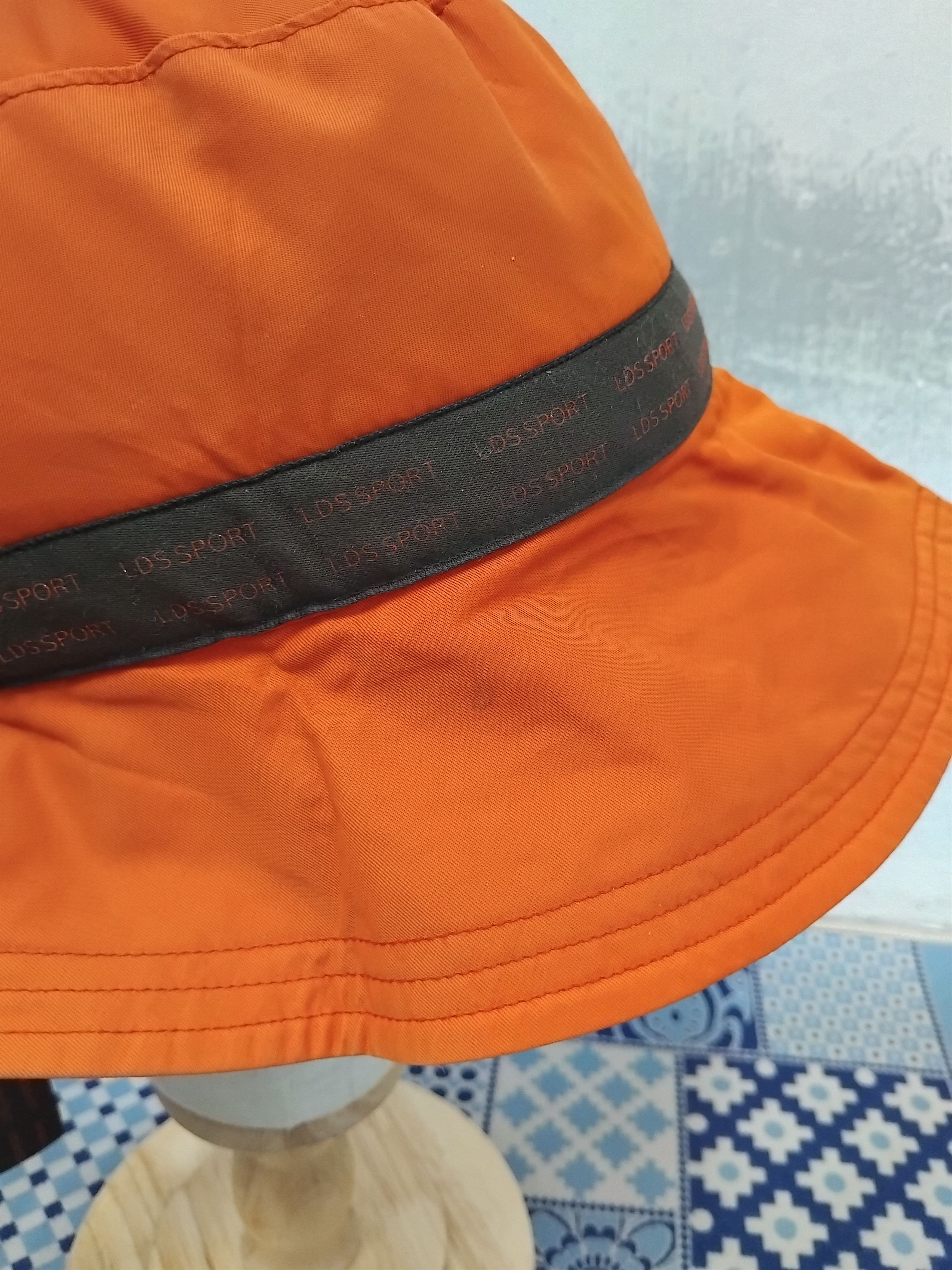 Japanese Brand 💥Lee dong soo golf orange colour hat Size ONE SIZE - 9 Thumbnail