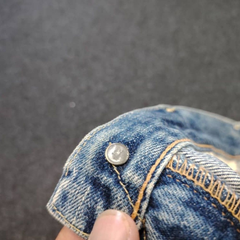 Levi's Vintage Levi’s 502 Big E Japan Selvedge J22 Button Size US 30 / EU 46 - 4 Thumbnail
