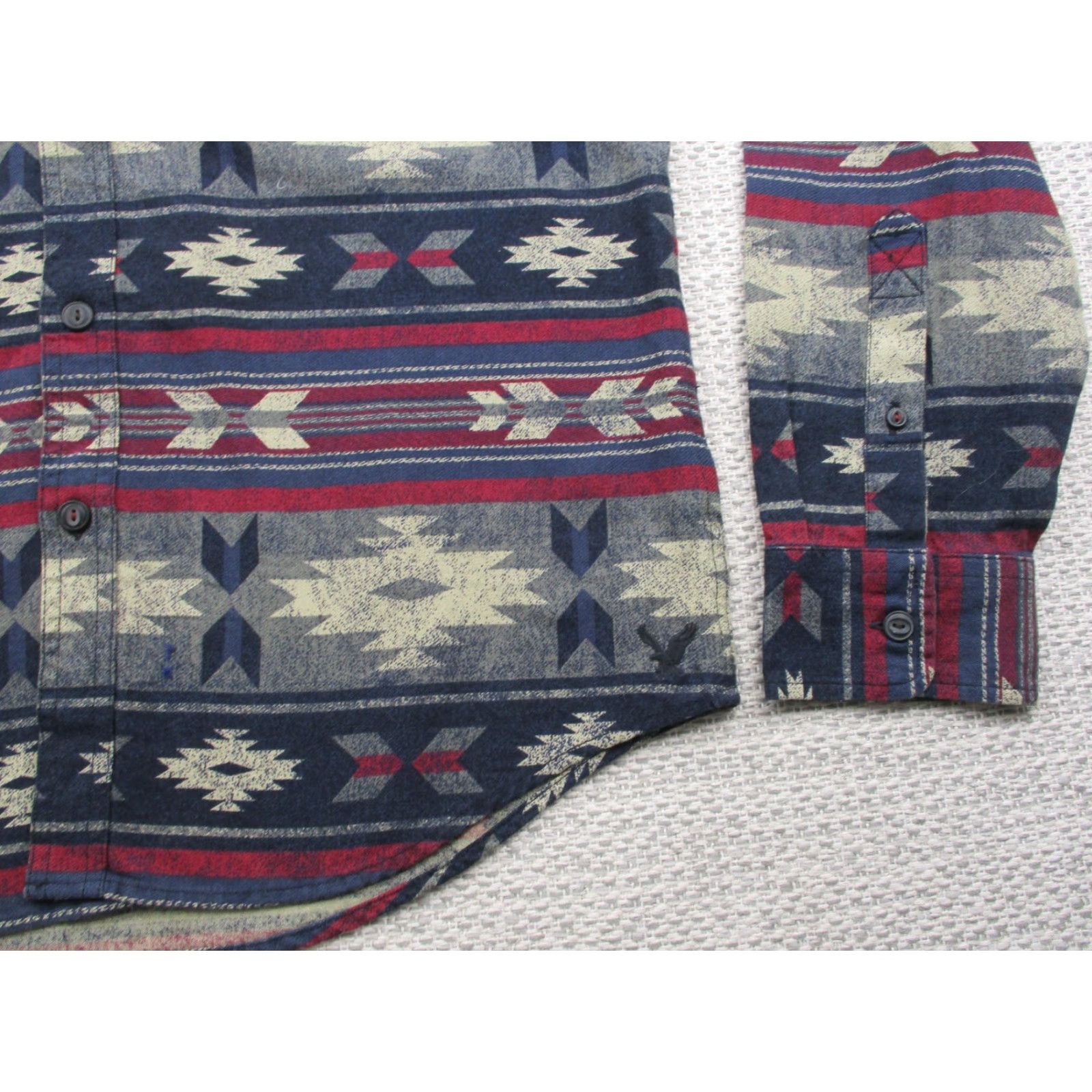 American Eagle Outfitters American Eagle Shirt Mens Large Southwest Aztec Pattern Button Up Casual Size US L / EU 52-54 / 3 - 2 Thumbnail