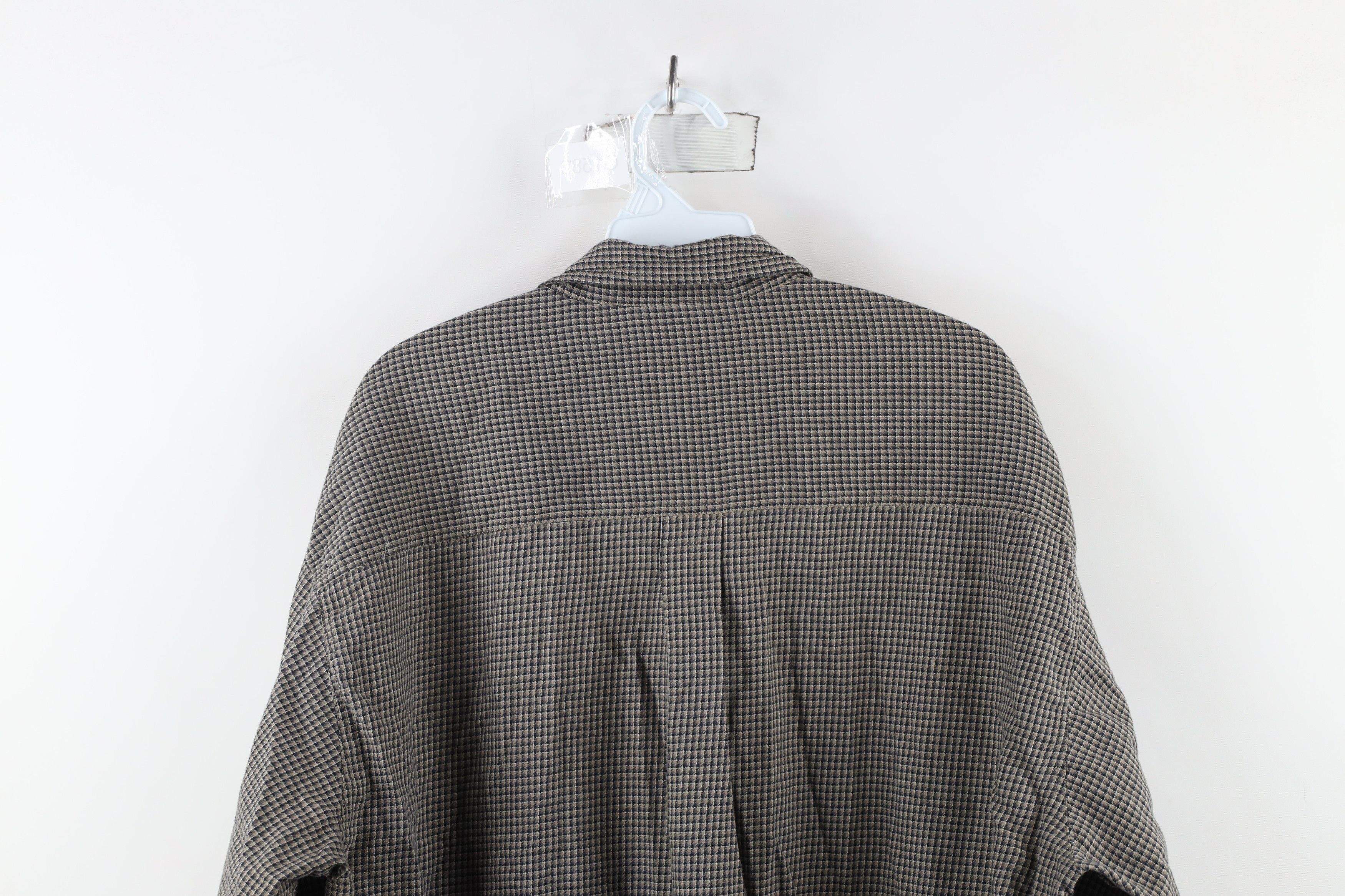 Vintage Vintage 90s Streetwear Faded Checkered Collared Button Shirt Size US XL / EU 56 / 4 - 9 Thumbnail