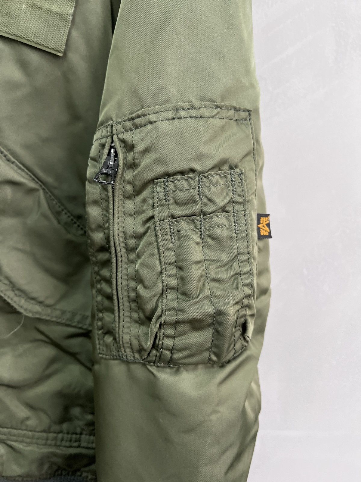 Other 90s CWU MA-1 olive alpha industries bomber jacket rare Size US L / EU 52-54 / 3 - 8 Thumbnail