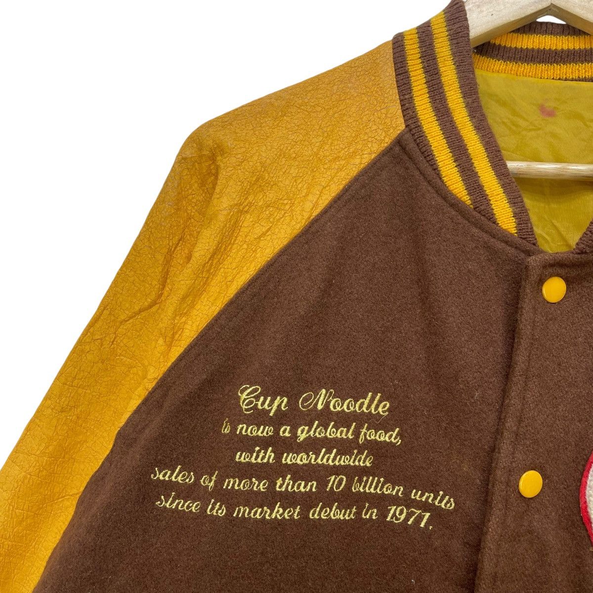Japanese Brand Vintage Japanese Brand Varsity Big Logo Size US L / EU 52-54 / 3 - 6 Thumbnail