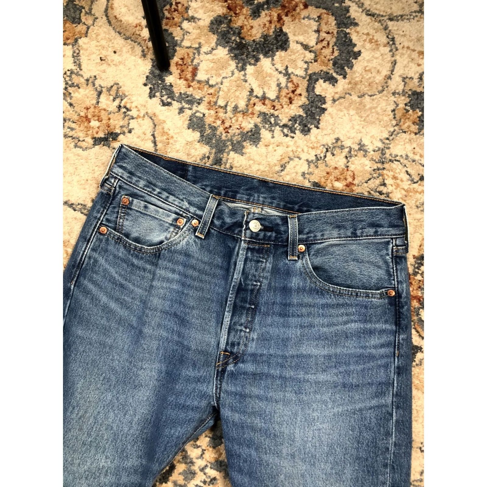 Levi's Levi's 501 Jeans Mens 32x27 Blue Wash Denim Straight Leg Button Fly Red Tab Shirt Size US 32 / EU 48 - 5 Thumbnail