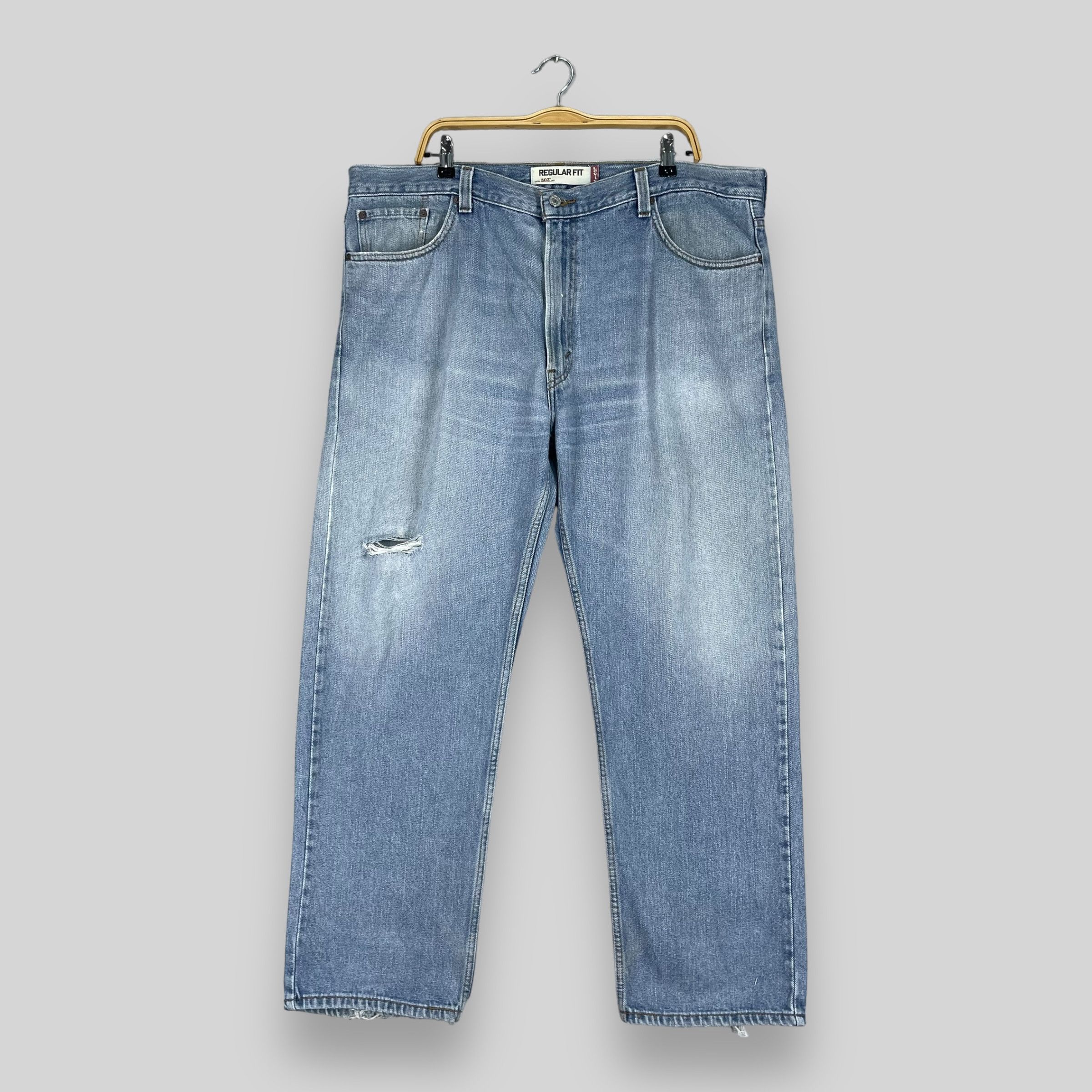 Levi's × Vintage W42 L29 Vintage Levis 505 Distressed Thigh Ripped Jeans Size US 42 / EU 58 - 1 Thumbnail