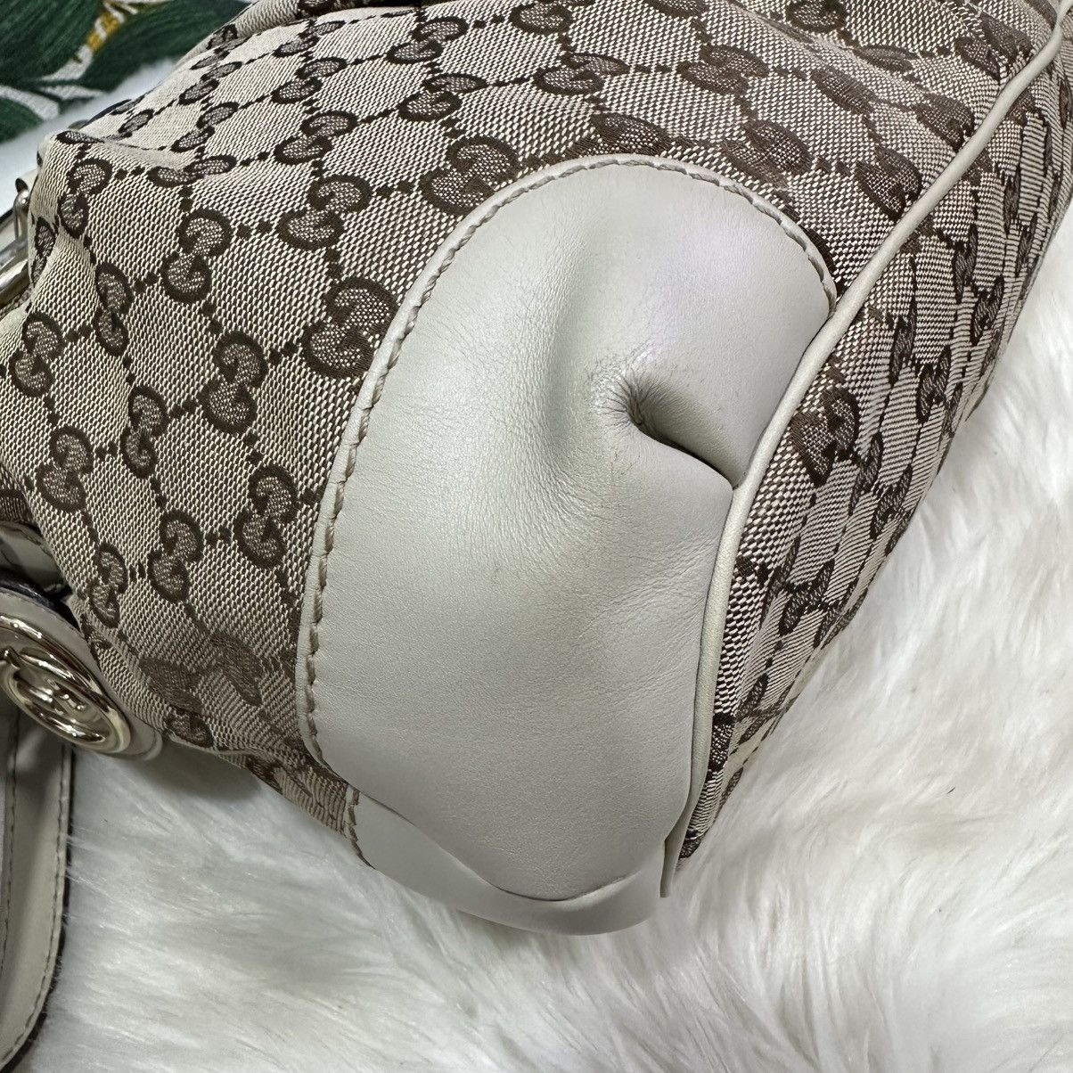 Gucci Authentic GUCCI GG Sukey Handbag/ Shoulder Bag Size ONE SIZE - 3 Thumbnail