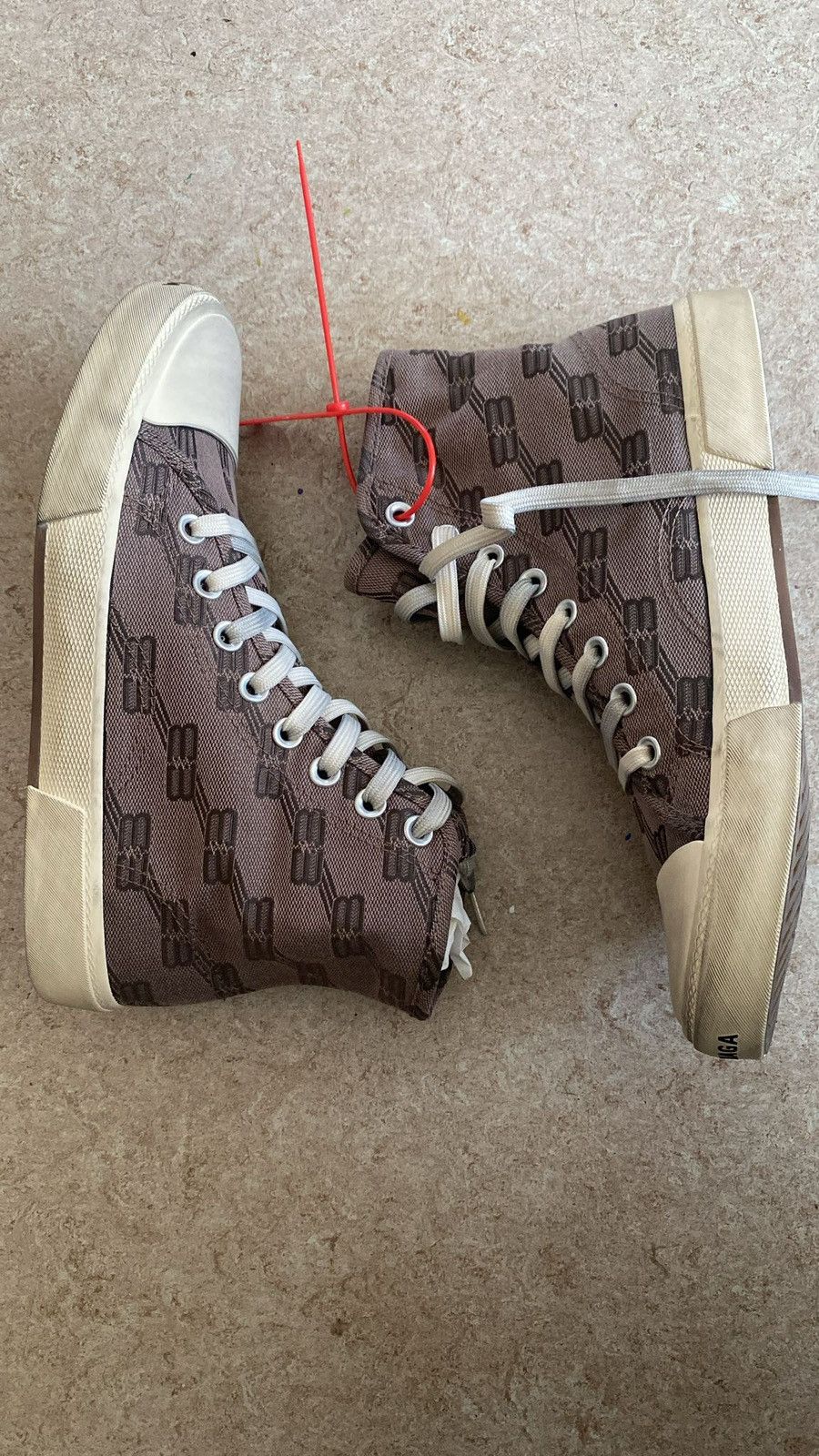 Balenciaga Balenciaga Paris Logo Hightop Sneaker Sz.39 Size US 6 / EU 39 - 2 Thumbnail