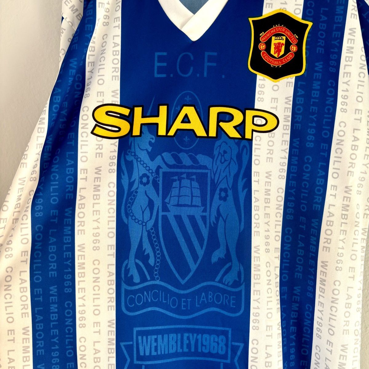 Vintage 1994 1996 Manchester United Vintage Third Kit Soccer Jersey Size US M / EU 48-50 / 2 - 4 Thumbnail