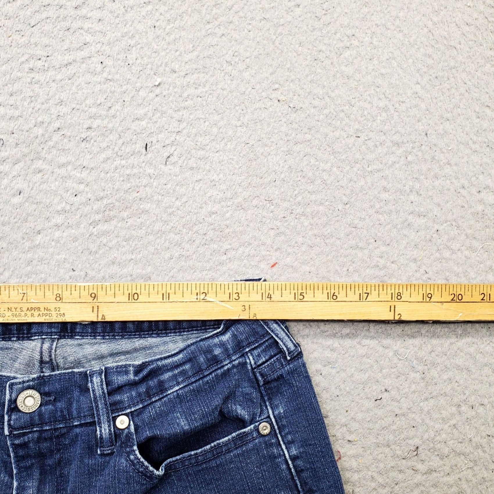 Levi's Levi's 505 Jeans Womens Size 10 Blue Denim Straight Leg 5-Pocket Regular Inseam 30" Vintage: No Size 32" / US 10 / IT 46 - 6 Thumbnail