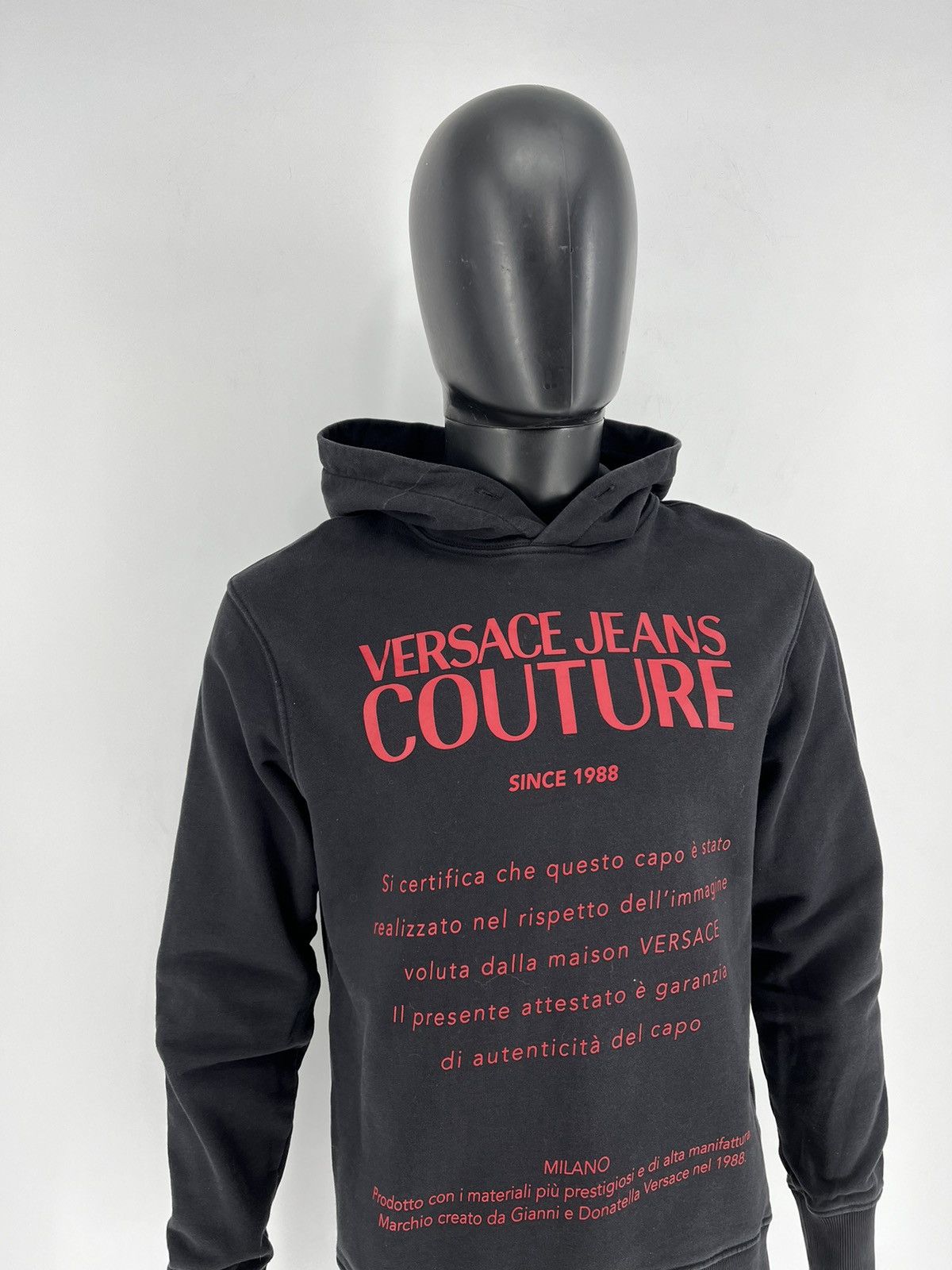 Versace Jeans Couture × Vintage Versace Jeans Couture Men's Black Red Logo Hooded Sweatshirt Size US S / EU 44-46 / 1 - 3 Thumbnail