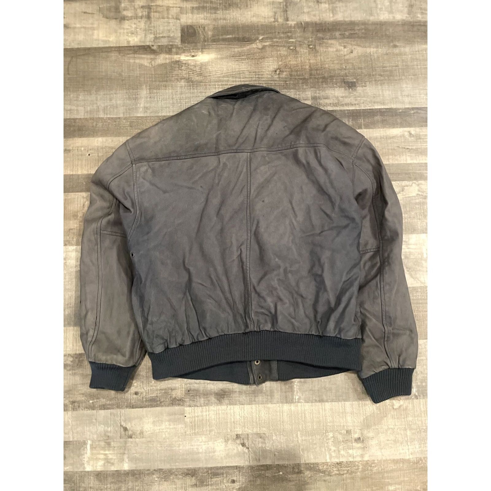 Vintage VINTAGE PARIS SPORT CLUB Bomber Jacket Mens M Gray Leather Flight / Bomber Jacket 90s - Mens Size US M / EU 48-50 / 2 - 6 Thumbnail