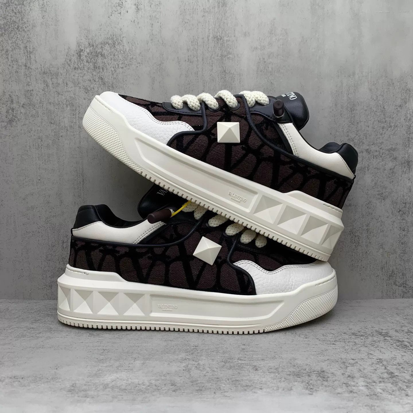 Valentino Valentino Brown Sneakers 41 95 New Size US 8 / EU 41 - 2 Thumbnail