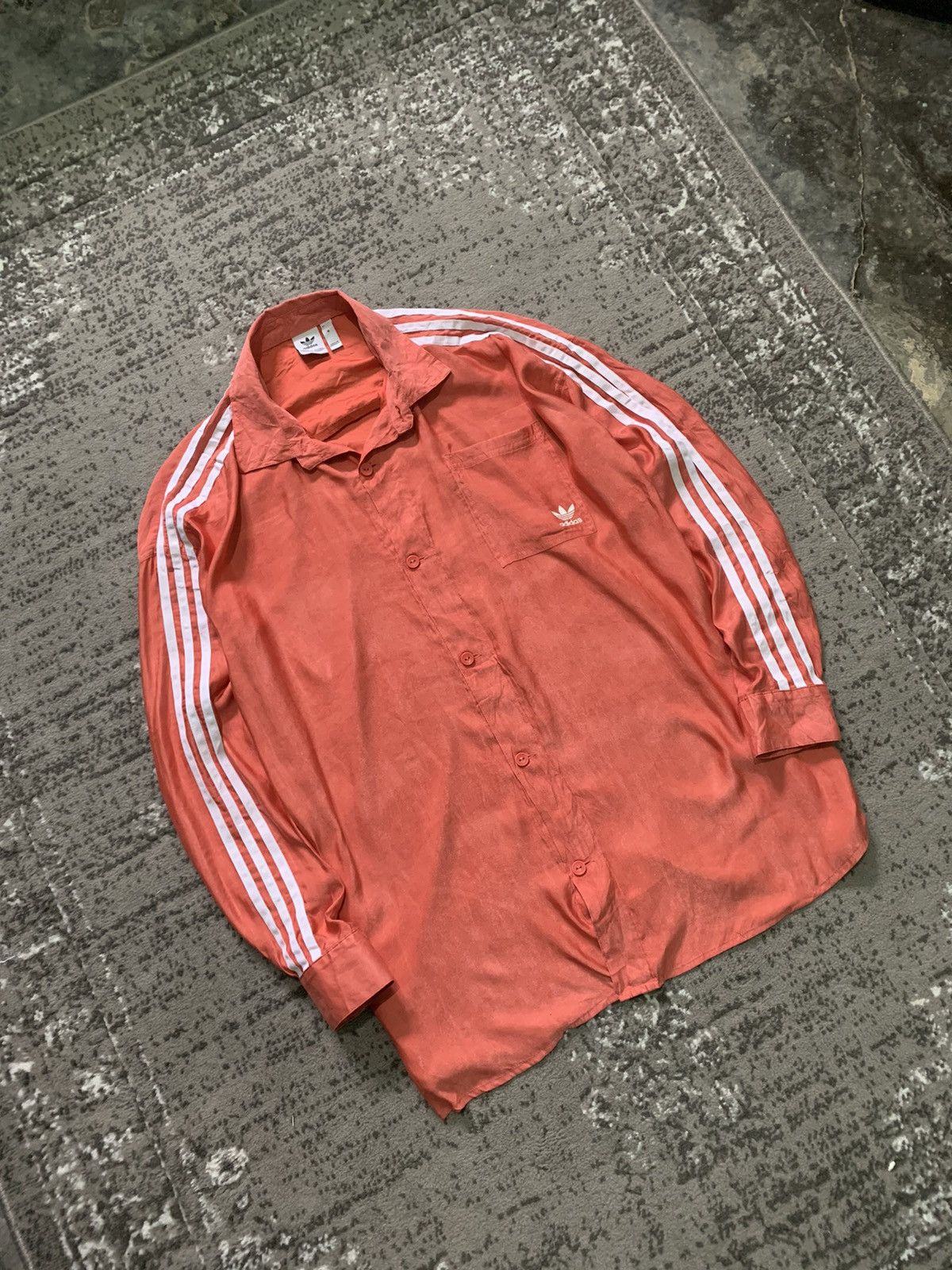 Adidas Adidas Satin Button Up Shirt Size M / US 6-8 / IT 42-44 - 3 Thumbnail