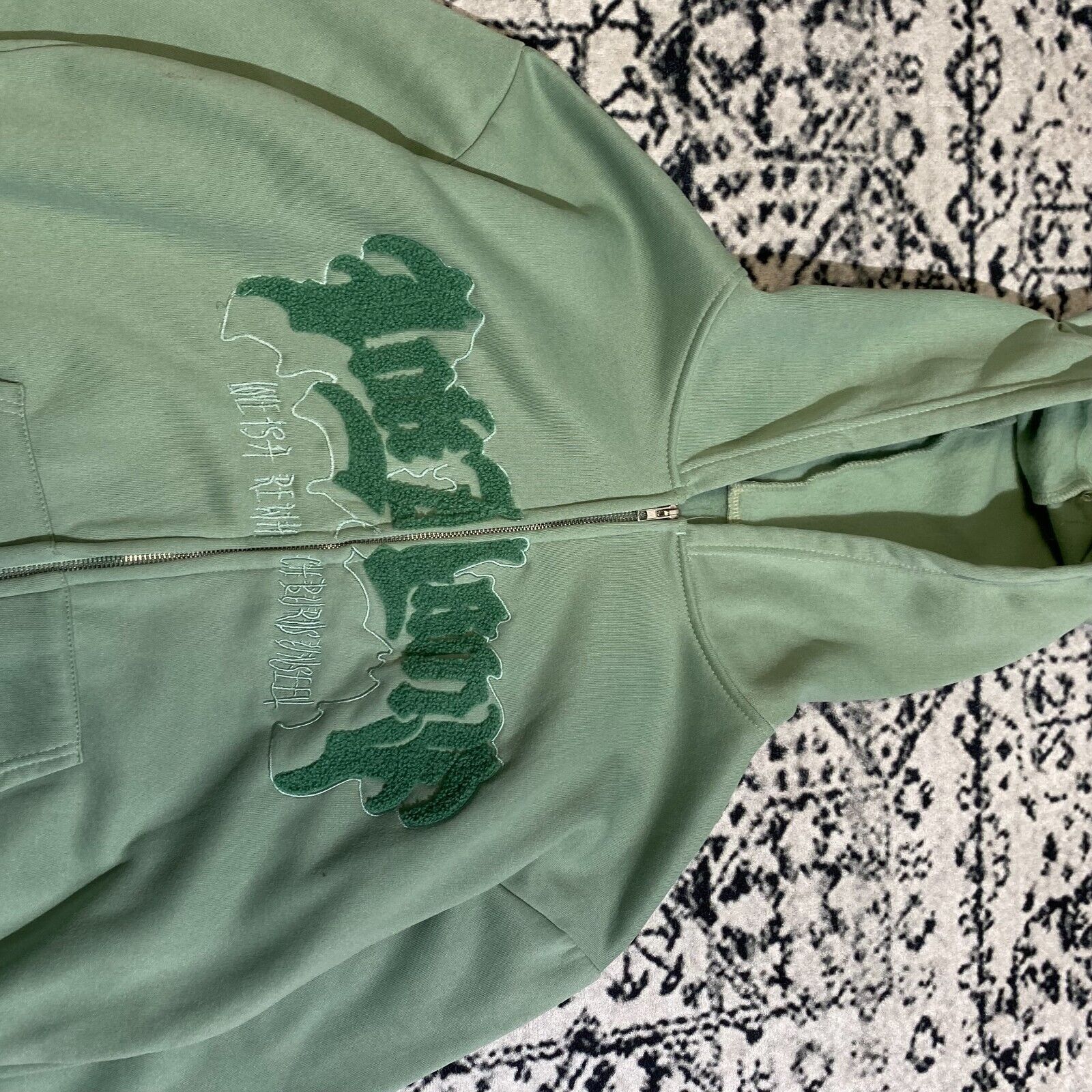Vintage Vintage Unisex Green Polyester Hoodie Size L Y2K 90s Size US L / EU 52-54 / 3 - 4 Thumbnail