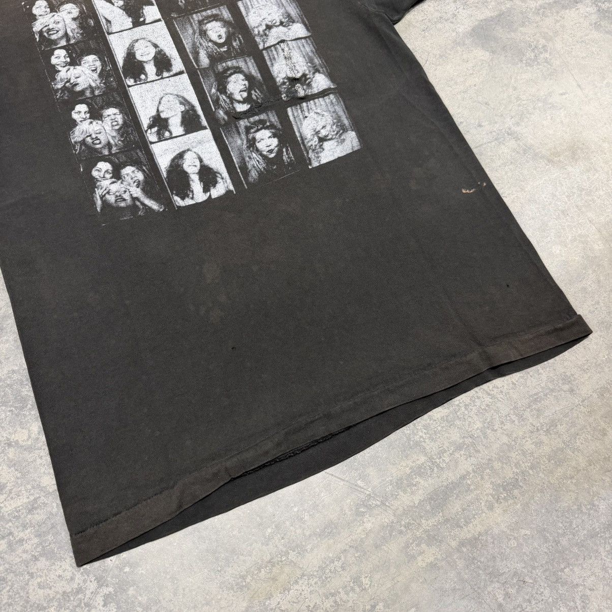 Vintage 1993 Vintage Faded Babes In Toyland Painkillers Band Tee Size US L / EU 52-54 / 3 - 6 Thumbnail
