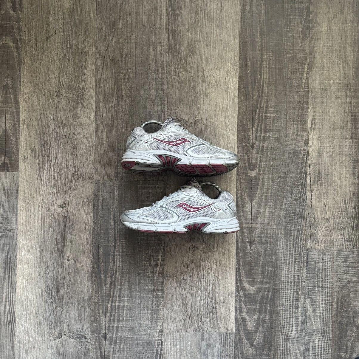 Saucony SAUCONY • WMNS Prestige TR (8M) Size US 8 / EU 41 - 1 Thumbnail