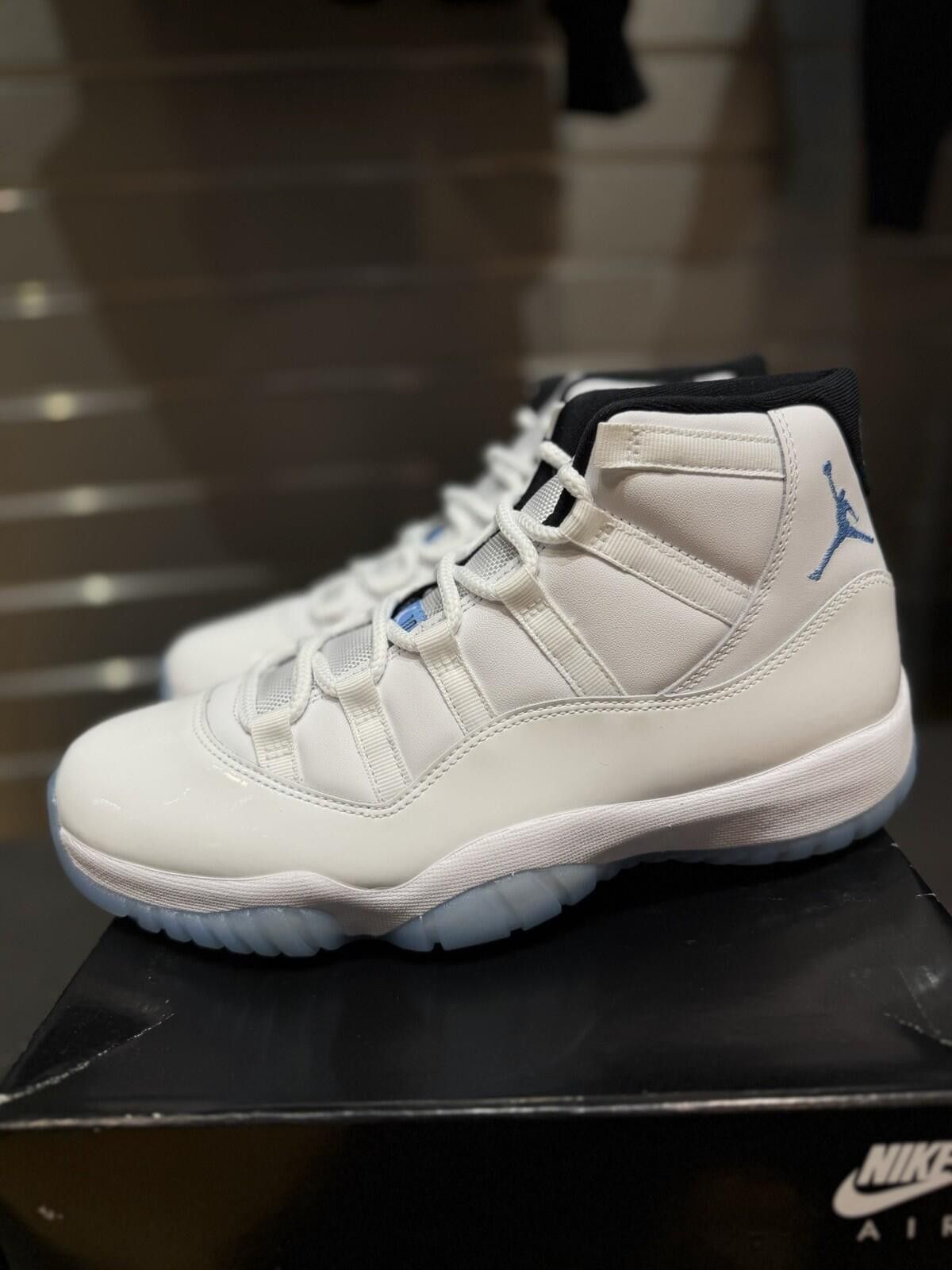 Jordan Brand Size 10 - Air Jordan 11 Retro 2024 Legend Blue / Columbia Size US 10 / EU 43 - 6 Thumbnail