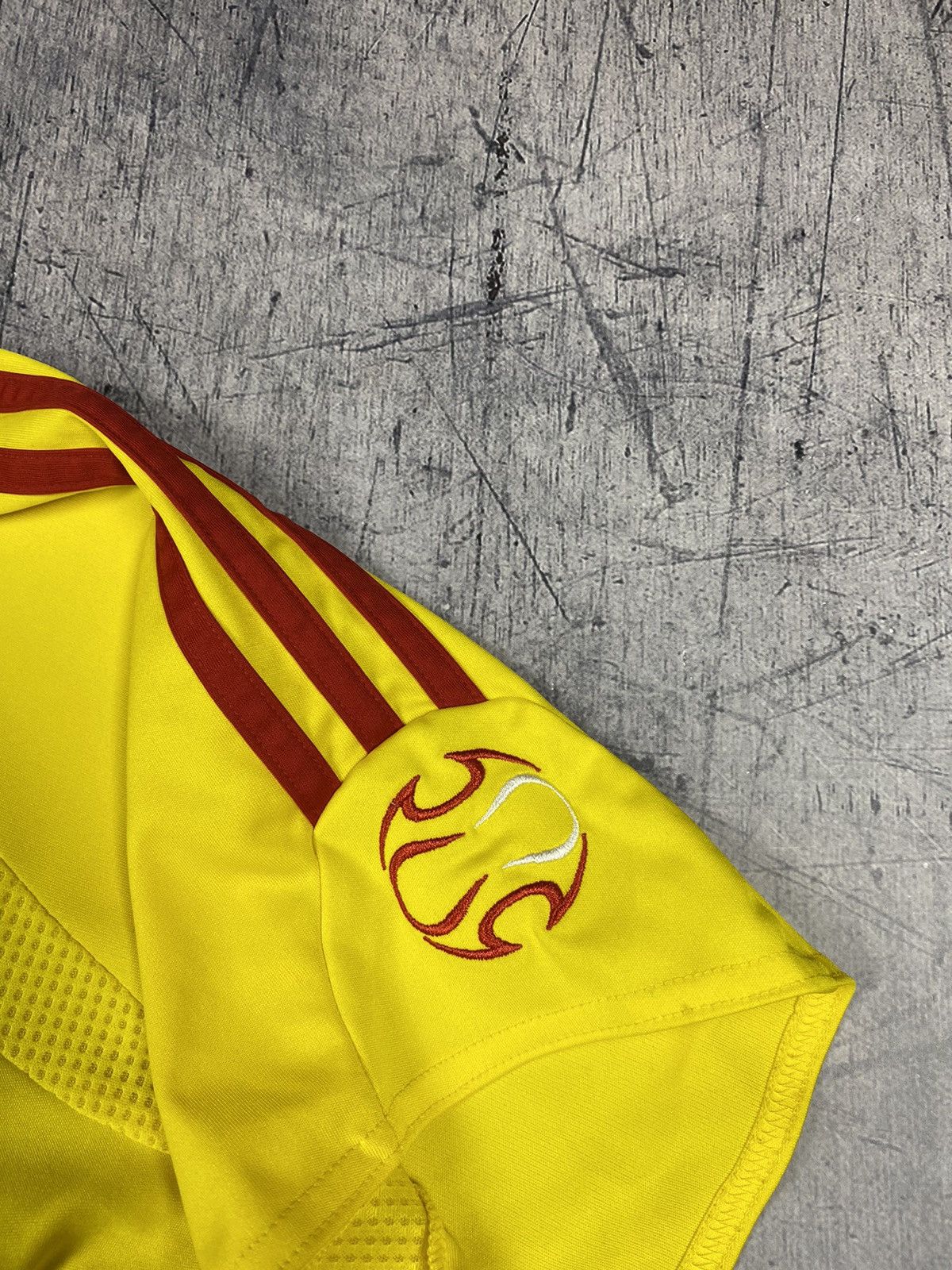 Adidas × Vintage Vintage Adidas Liverpool 2010 Soccer Jersey Size US M / EU 48-50 / 2 - 11 Thumbnail