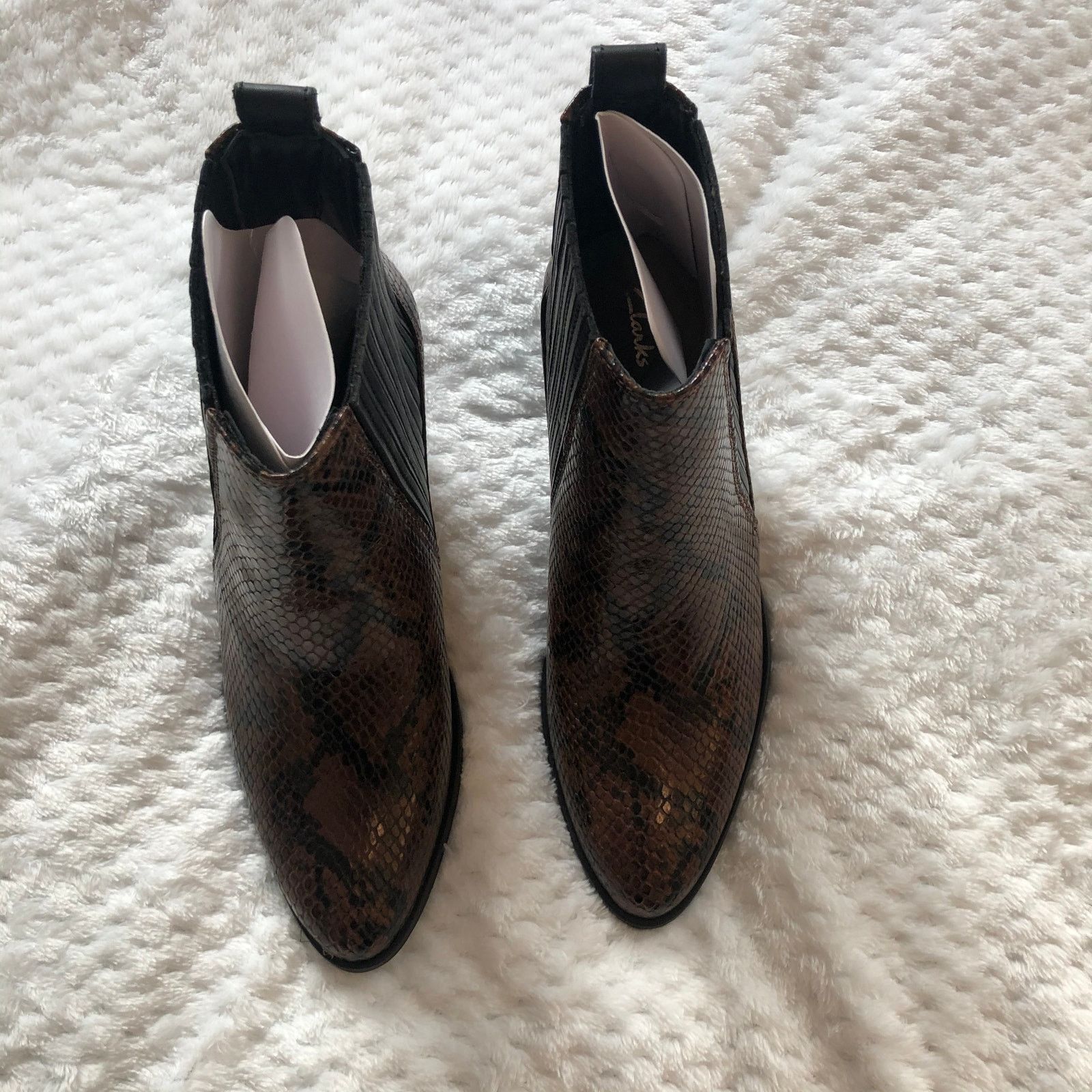 Clarks Clarks West Lo Dark Tan Snake Leather Heeled Booties Size US 8 / IT 38 - 7 Thumbnail