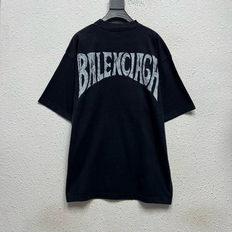 Balenciaga Balenciaga Paris Tropical Print T-shirt Size US M / EU 48-50 / 2 - 2 Thumbnail