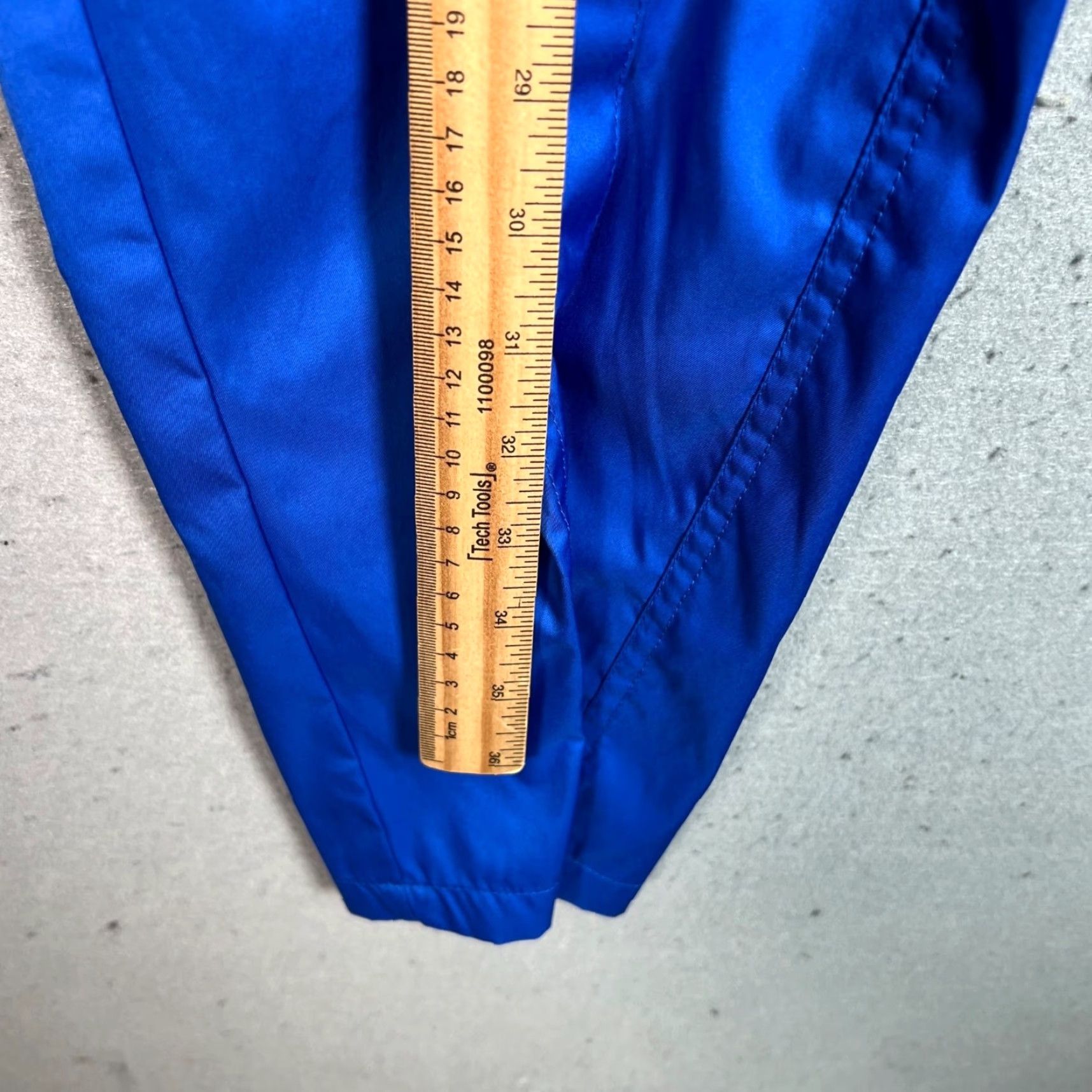 Jordan Brand Jordan Mens Small Blue Utility Cargo Pants W/ Elastic Waist Athletic Cargo Pocket Logo Regular Fit Shoes? Size US 29 - 7 Thumbnail
