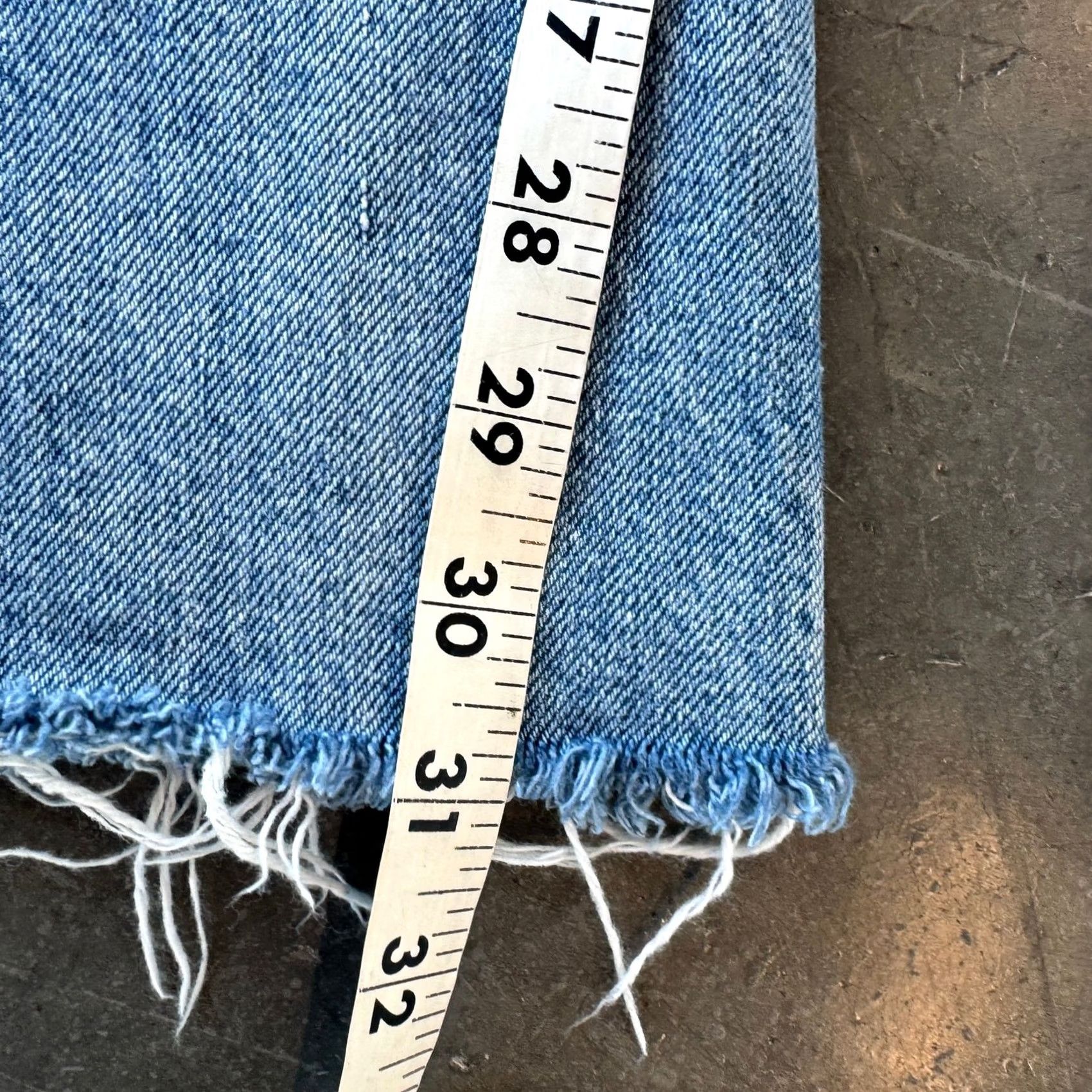 Zara VINTAGE Zara Holy Distressed Light Wash Wide Leg Flare Denim Jeans Sz 6 Women Jeans Vintage Y2k 6 Blue Wide Leg Flare Womens Size 28" / US 6 / IT 42 - 5 Thumbnail