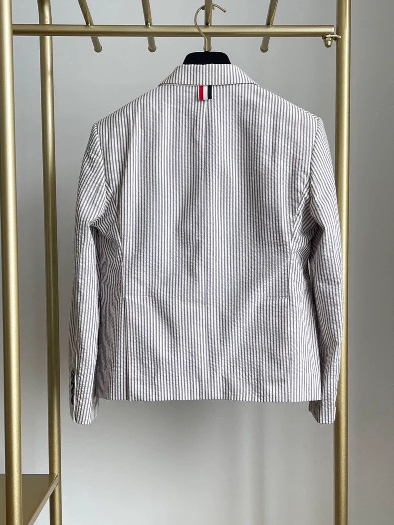 Thom Browne Thom Browne Gray and white striped suit Size 40S - 2 Thumbnail