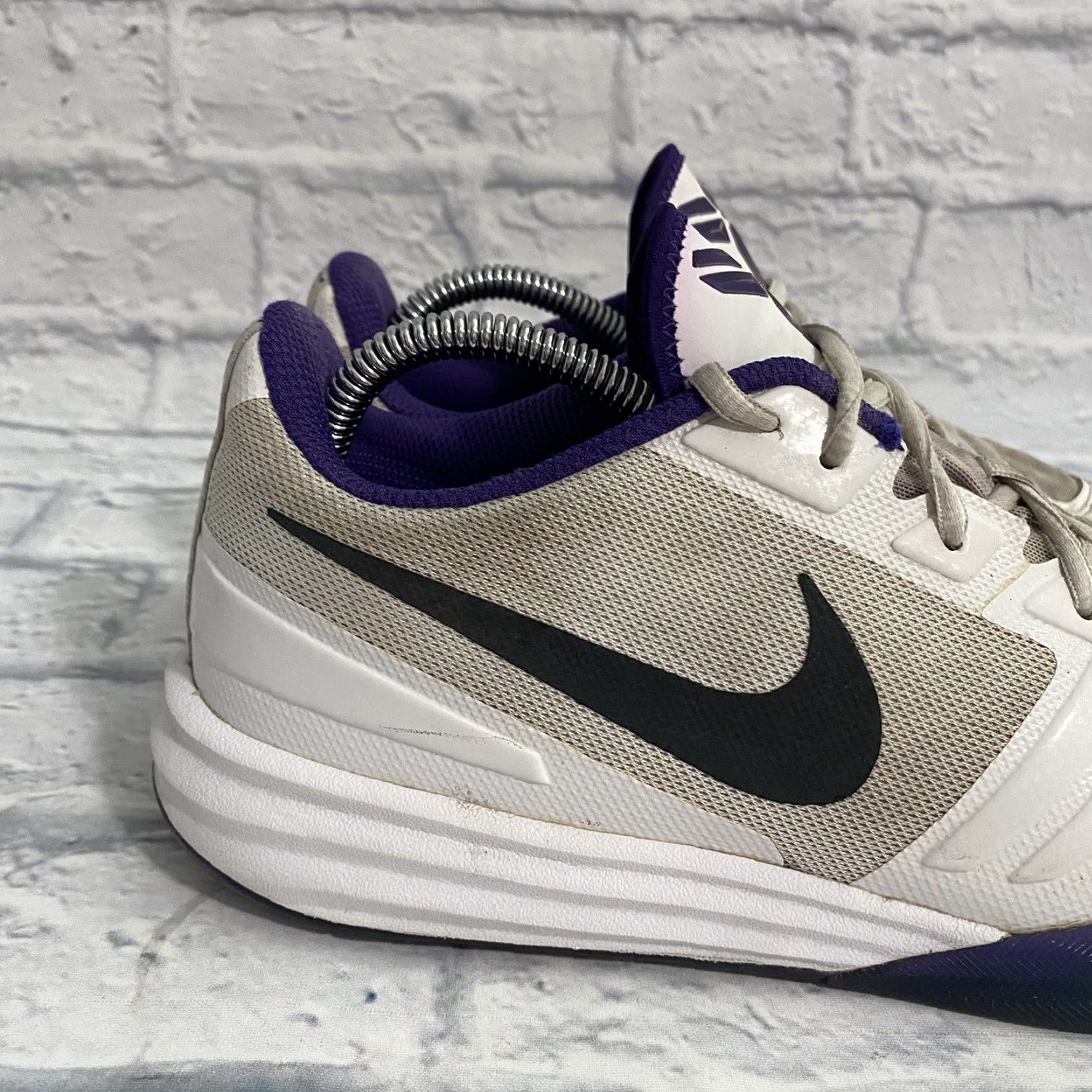 Nike Nike KB Kobe Mentality Court Purple White Basketball Sneakers Men’s US 8.5 Size US 9 / EU 42 - 4 Thumbnail