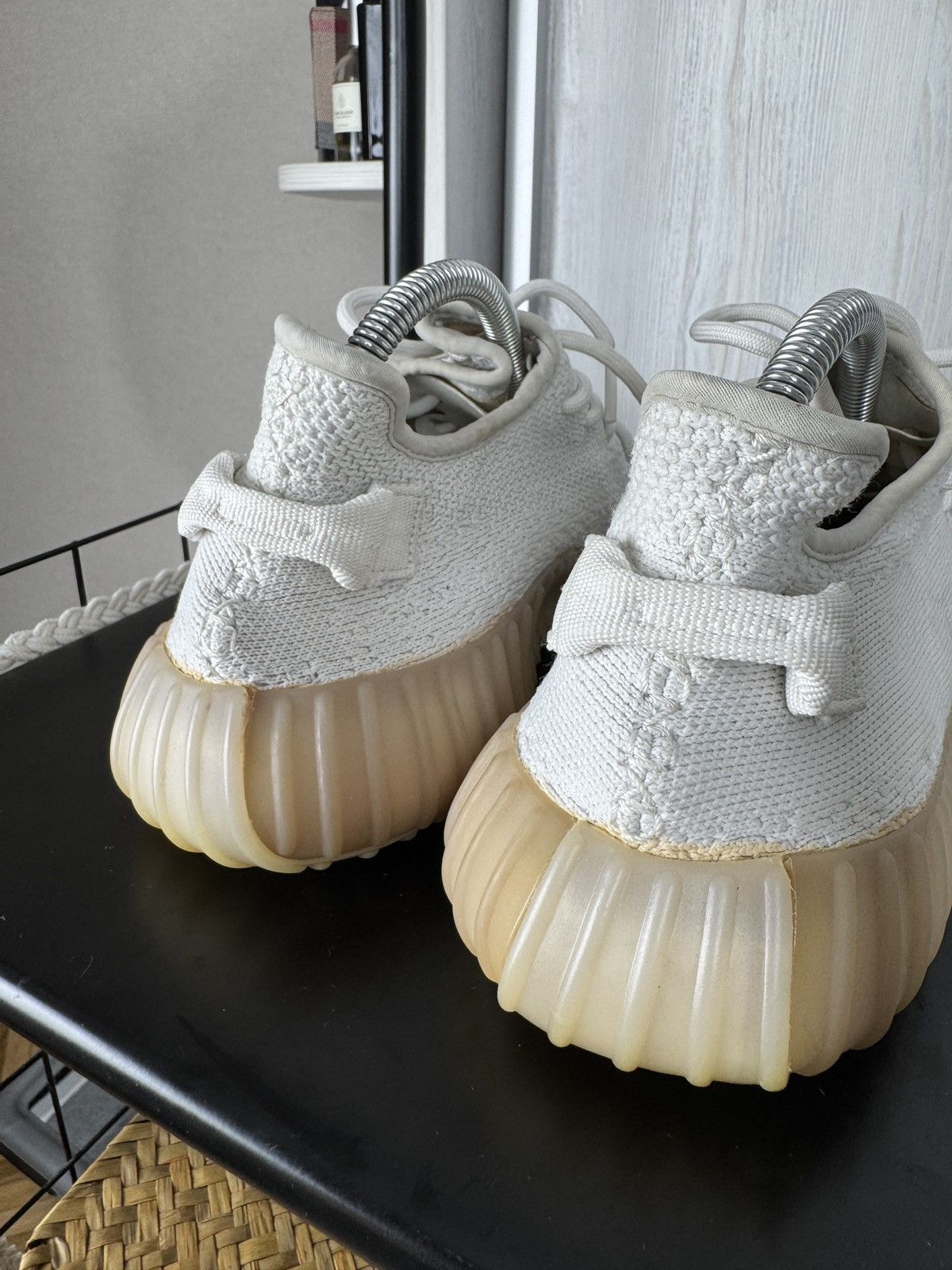 Adidas CP9366 Adidas Yeezy Boost 350 V2 Cream Triple White Size US 9.5 / EU 42-43 - 13 Thumbnail