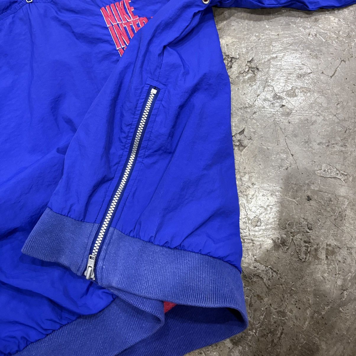Nike Vintage 90s Nike International Half-Zip Hooded Windbreaker Size US L / EU 52-54 / 3 - 9 Thumbnail