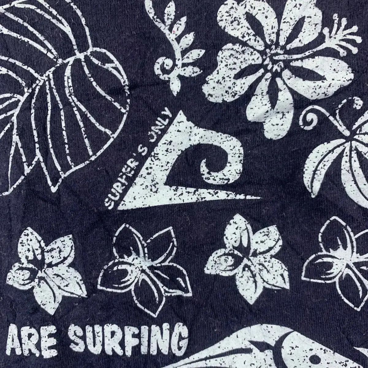 Vintage TOWN & COUNTRY T&C Pearl City Oahu Hawaii Surf Designs Tee Size US M / EU 48-50 / 2 - 7 Thumbnail