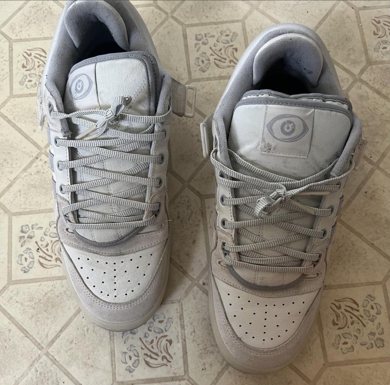 Adidas Bad bunny forums Size US 11.5 / EU 44-45 - 1 Thumbnail