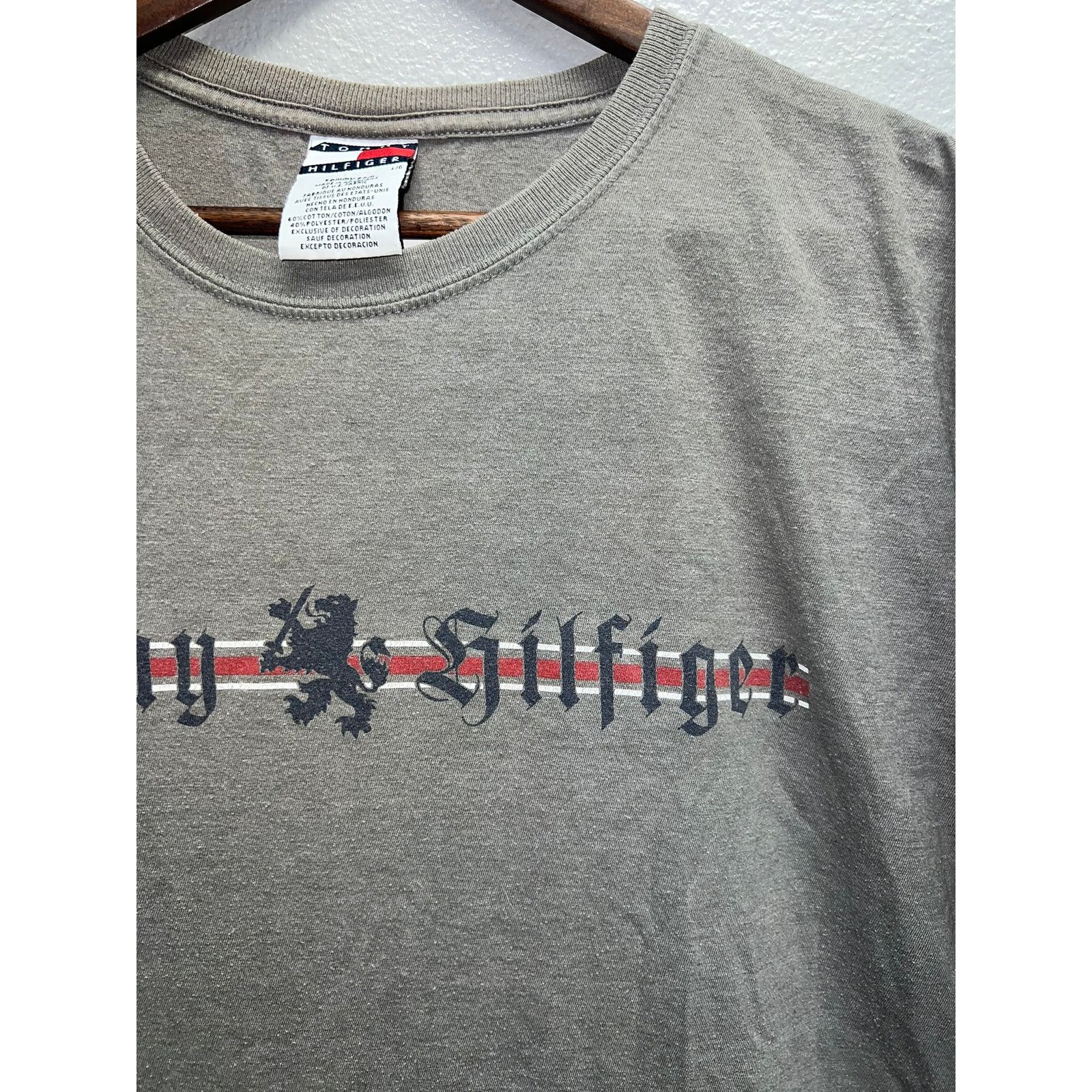 Tommy Hilfiger Vintage Tommy Hilfiger Shirt Logo Knight Gray Tee 90s Large Size US L / EU 52-54 / 3 - 3 Thumbnail