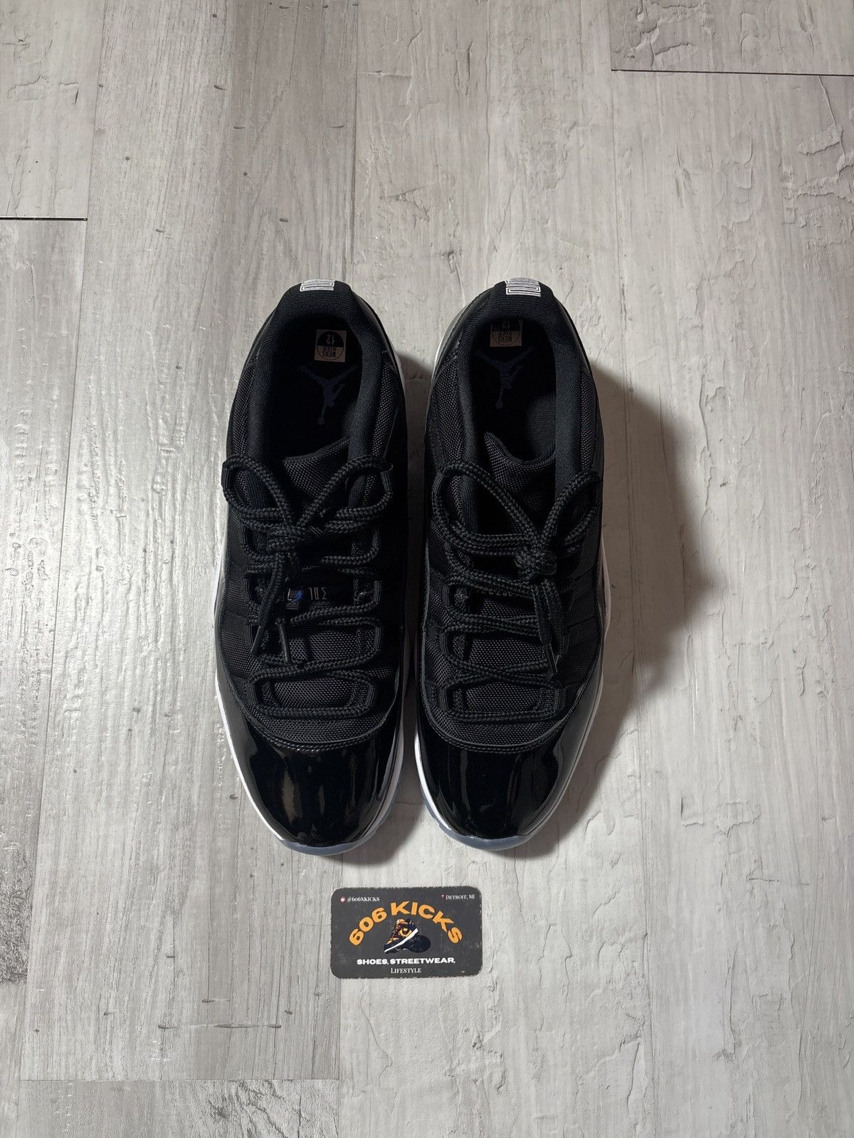 Jordan Brand Air Jordan 11 Retro Low "Space Jam" | Size 12 | DS | OG All Size US 12 / EU 45 - 4 Thumbnail