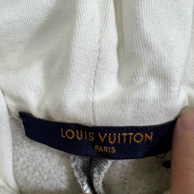 Louis Vuitton Louis Vuitton hoodie Size US S / EU 44-46 / 1 - 3 Thumbnail