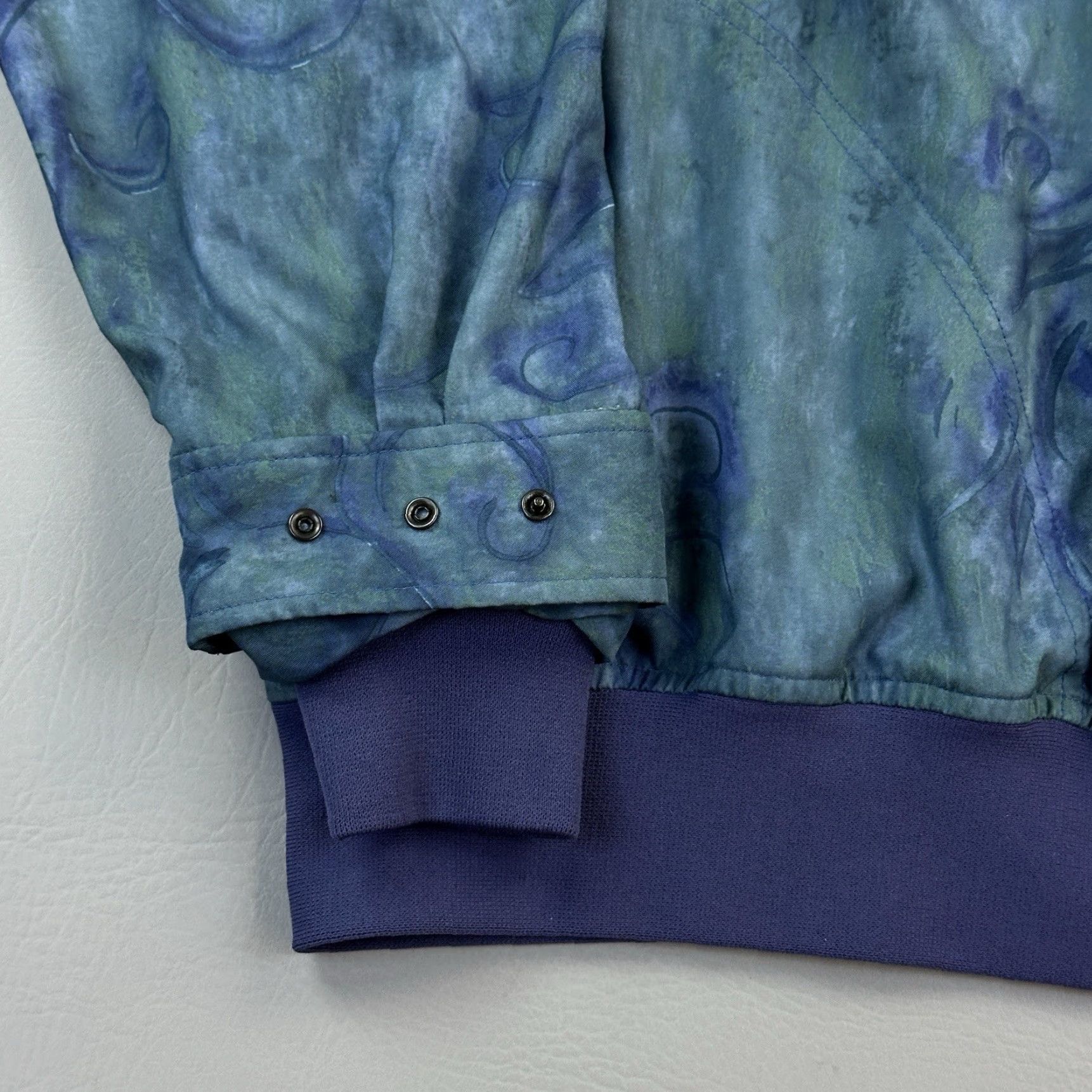 Vintage VINTAGE Zero Restriction Golf Pullover Women’s M Abstract Floral Windshirt USA Size M / US 6-8 / IT 42-44 - 3 Thumbnail